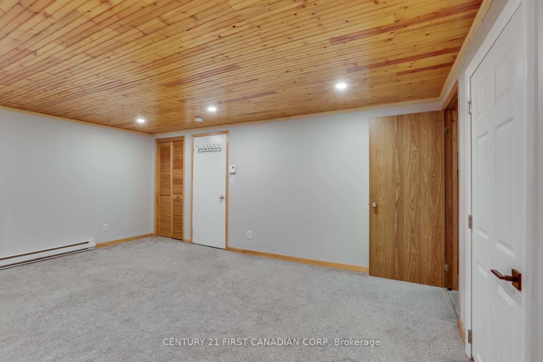110 Monmore Road Property Photo 15
