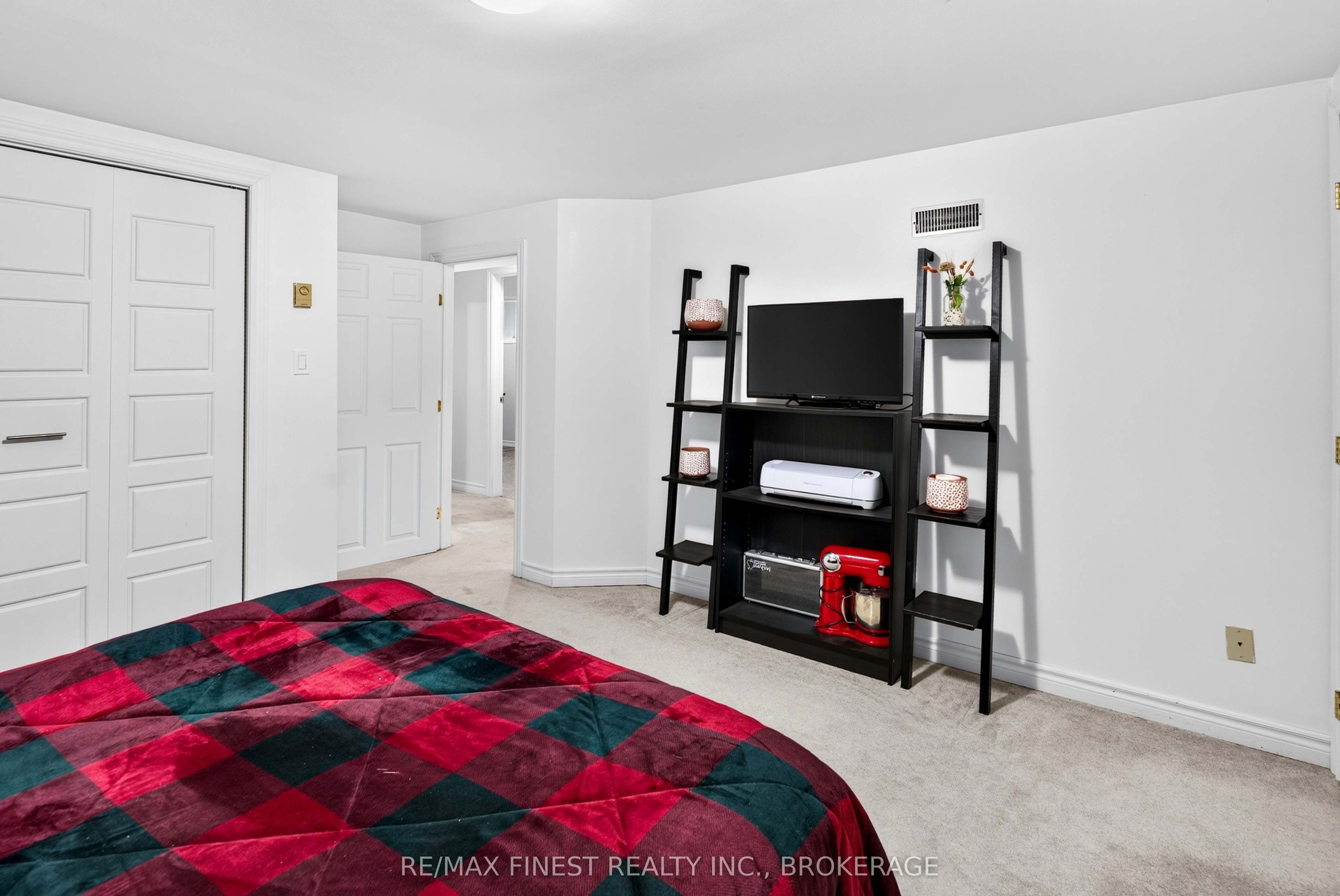 183 Westbury Avenue Property Photo 33