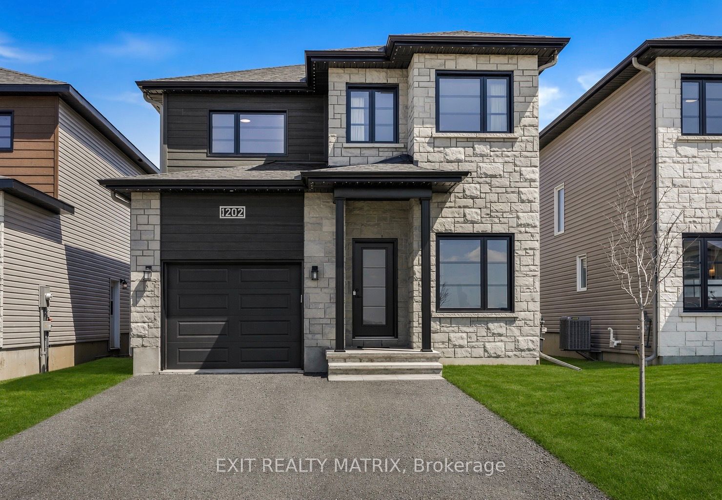 1202 Montblanc Crescent Property Photo 1