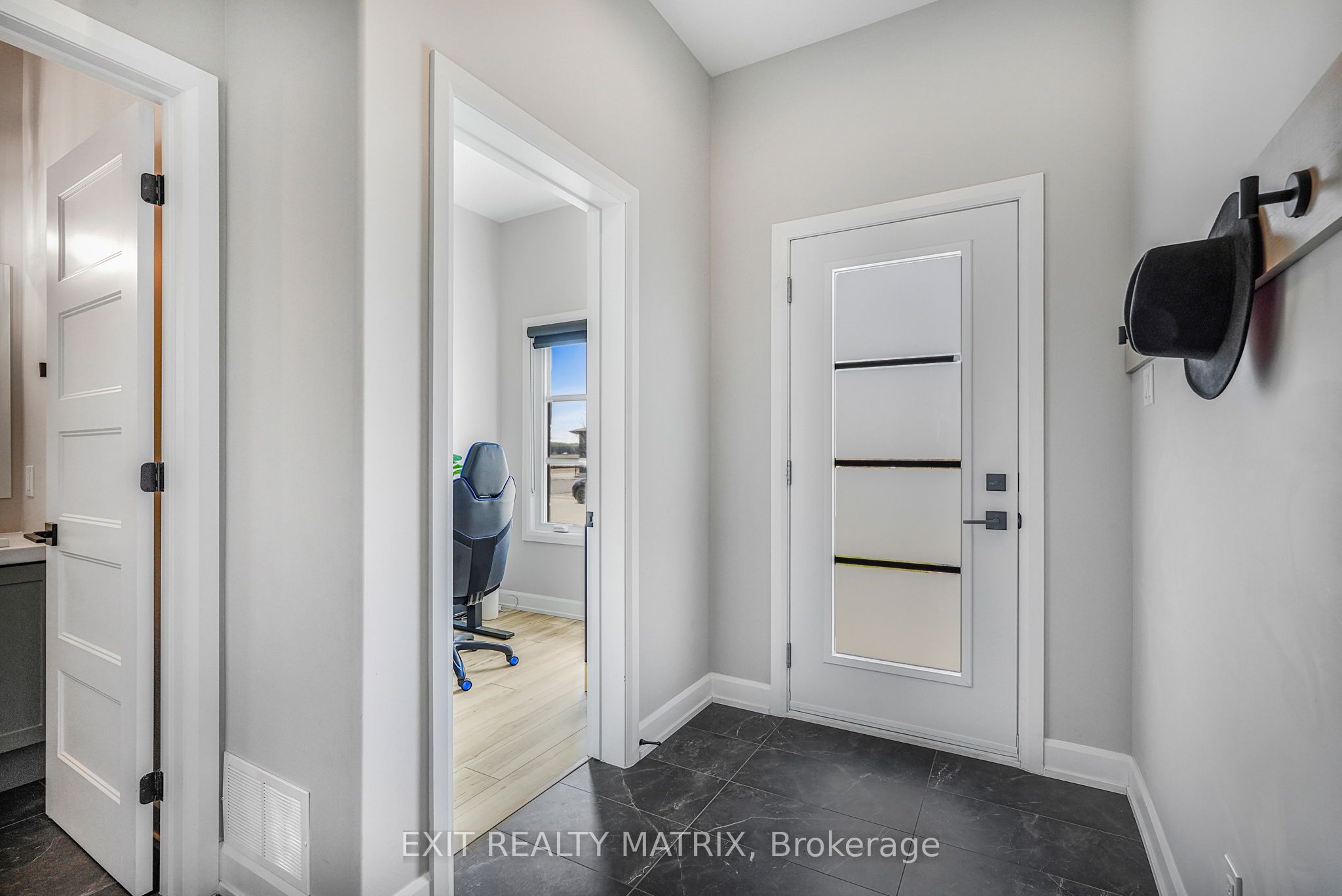 1202 Montblanc Crescent Property Photo 2