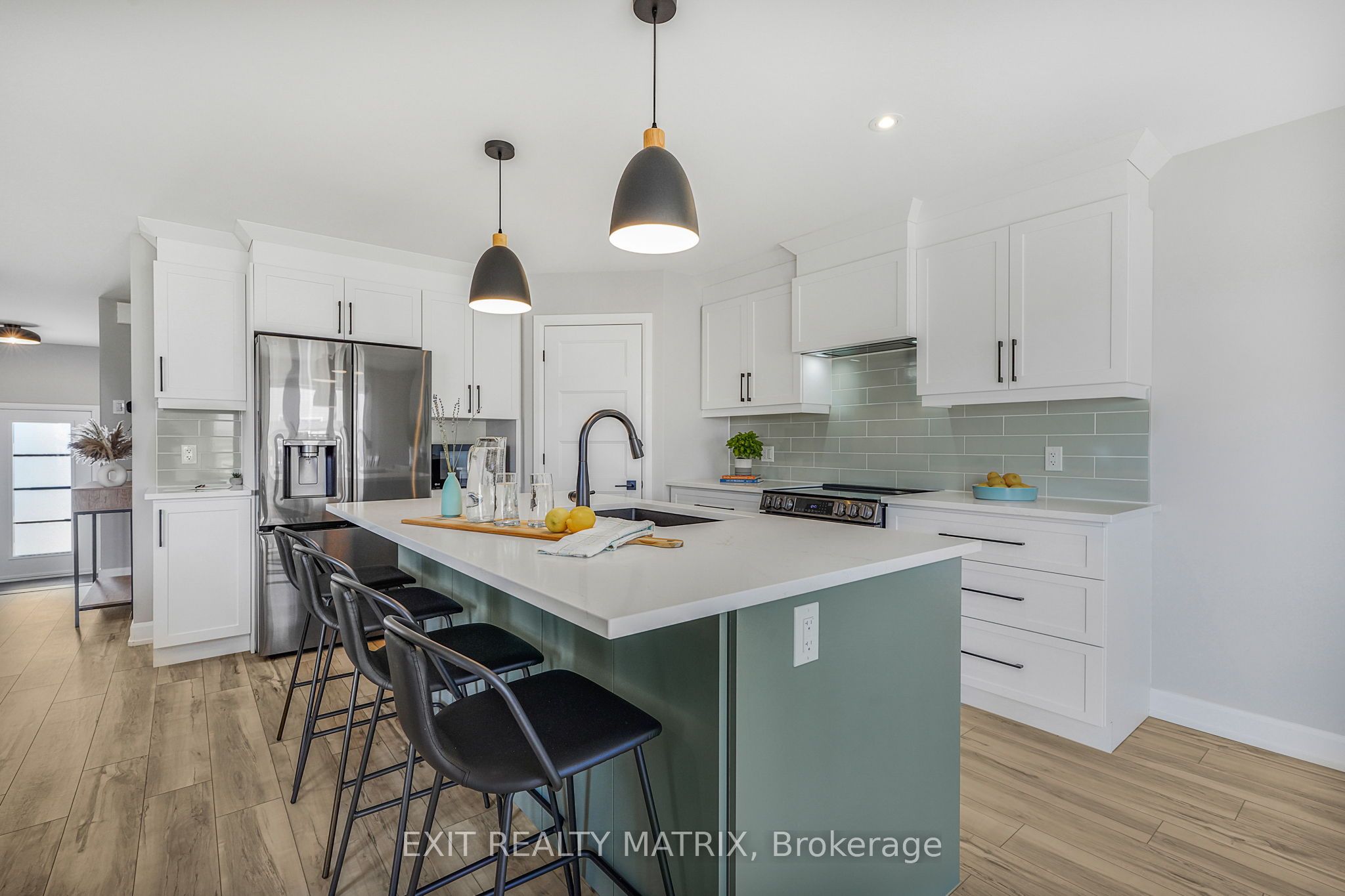 1202 Montblanc Crescent Property Photo 9