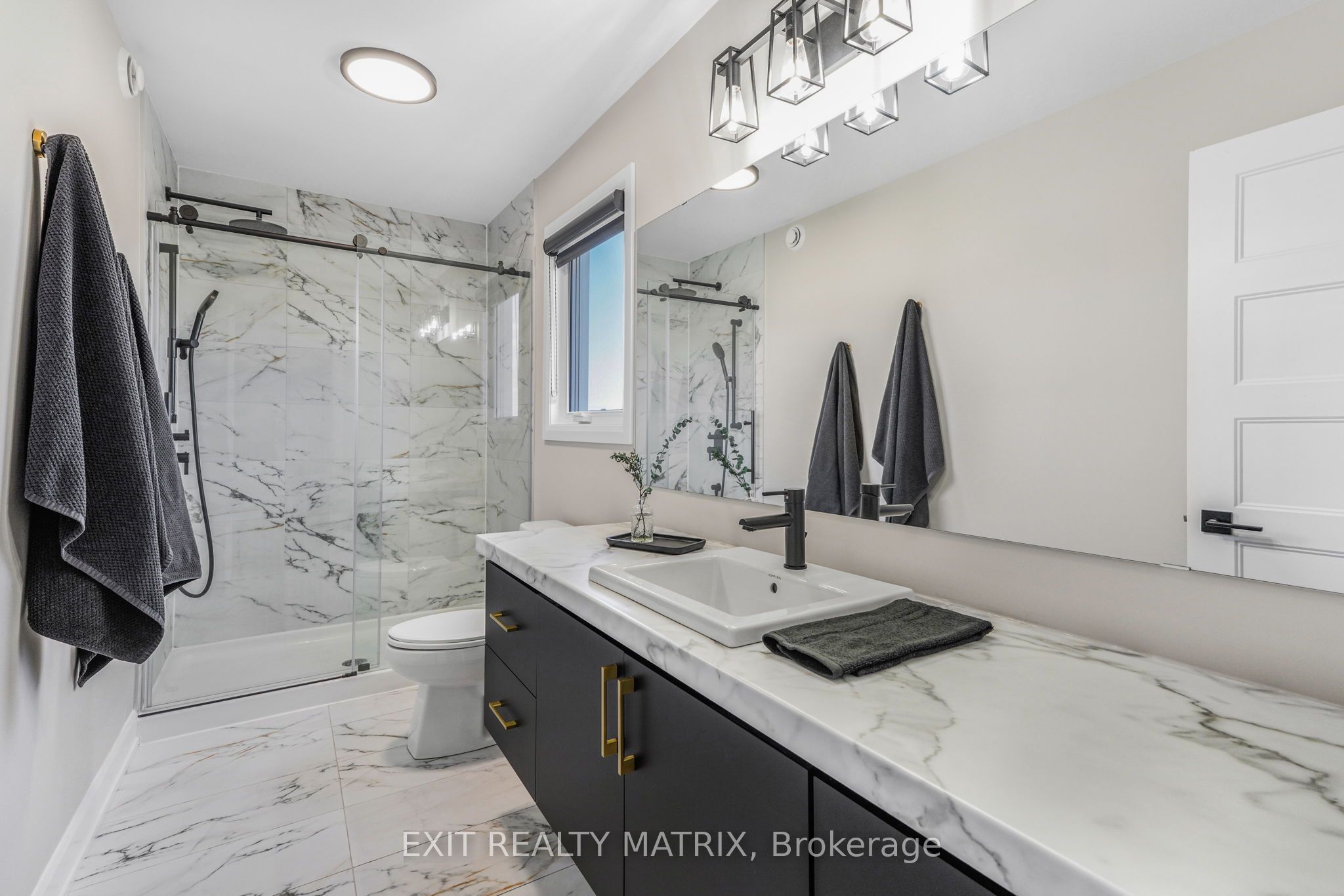 1202 Montblanc Crescent Property Photo 24