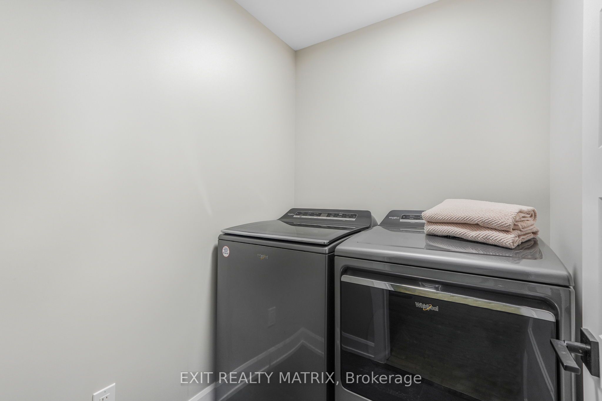 1202 Montblanc Crescent Property Photo 27