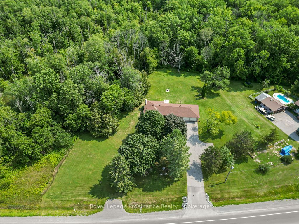 794 Foxboro Stirling Road Property Photo 3