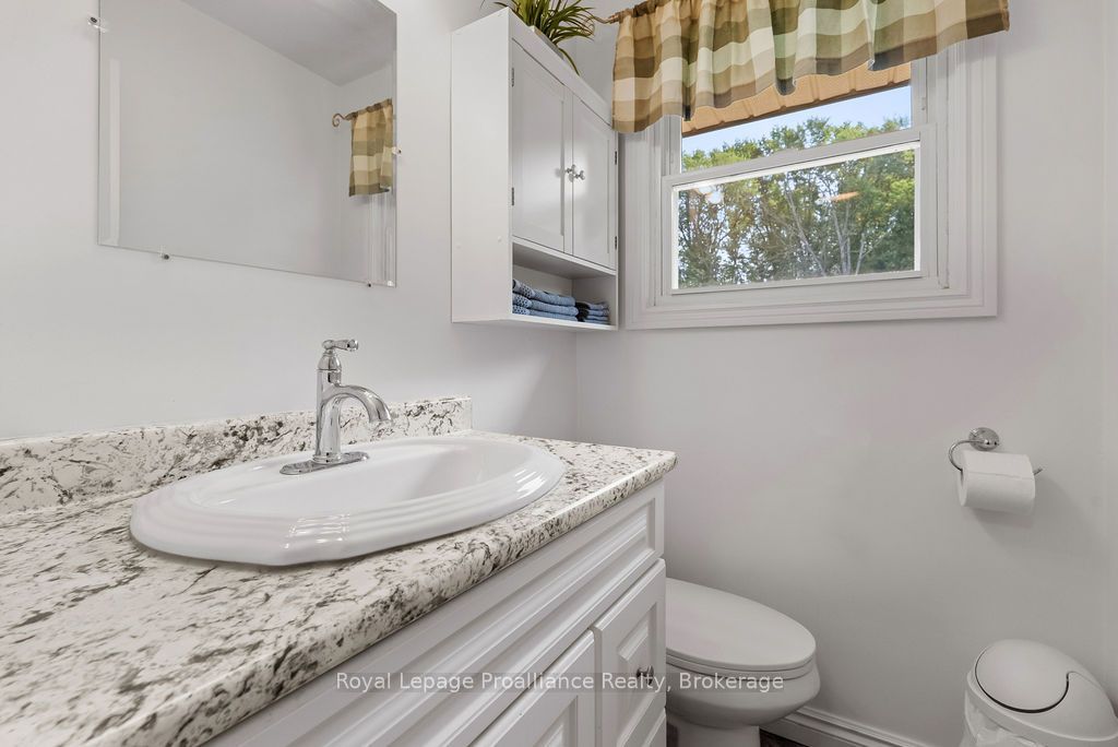 794 Foxboro Stirling Road Property Photo 14