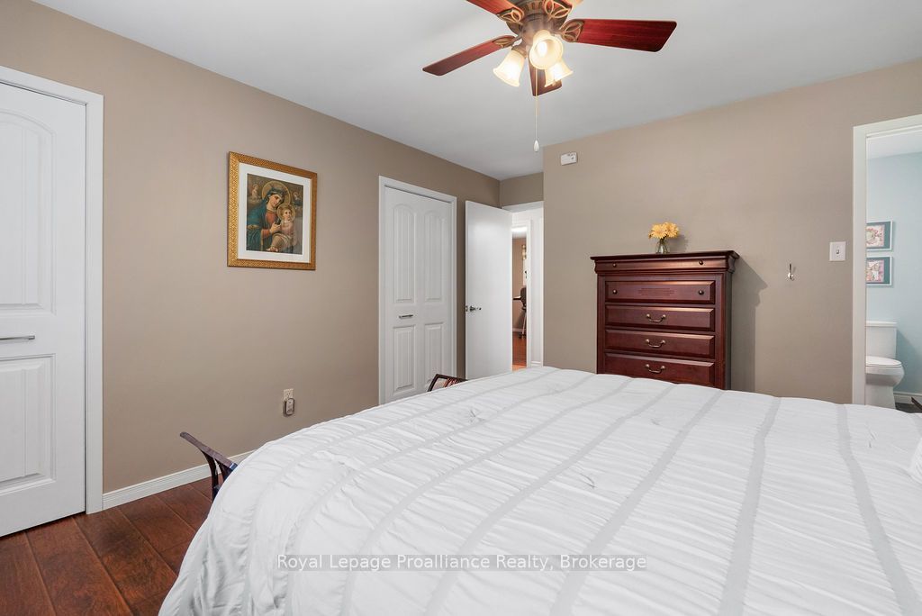 794 Foxboro Stirling Road Property Photo 16