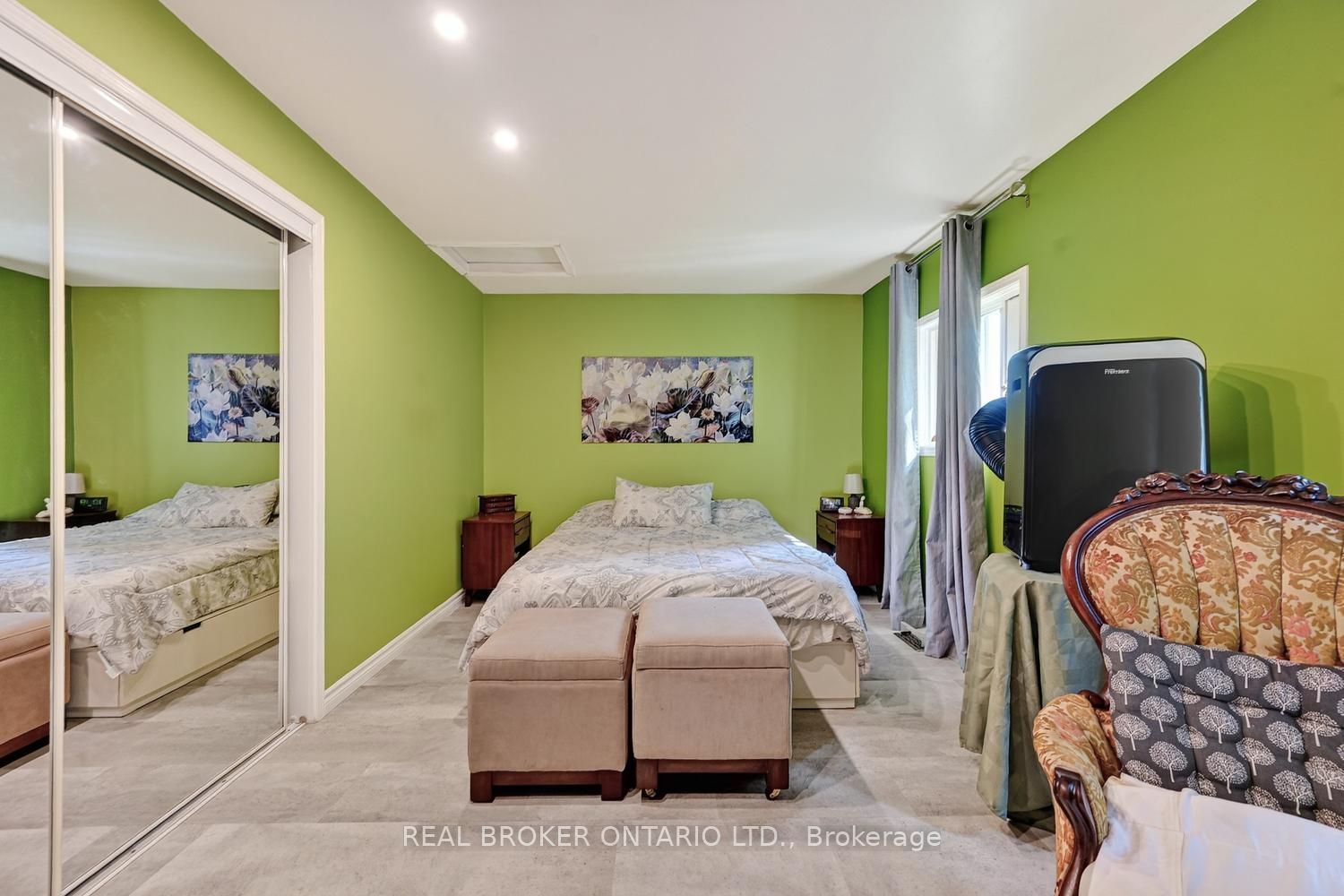 5397 Roger Stevens Drive Property Photo 17