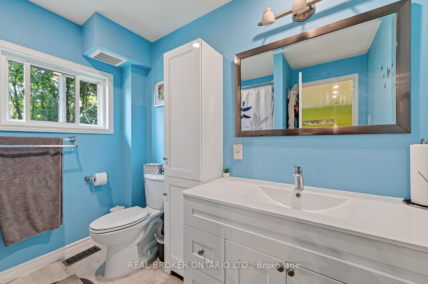5397 Roger Stevens Drive Property Photo 19