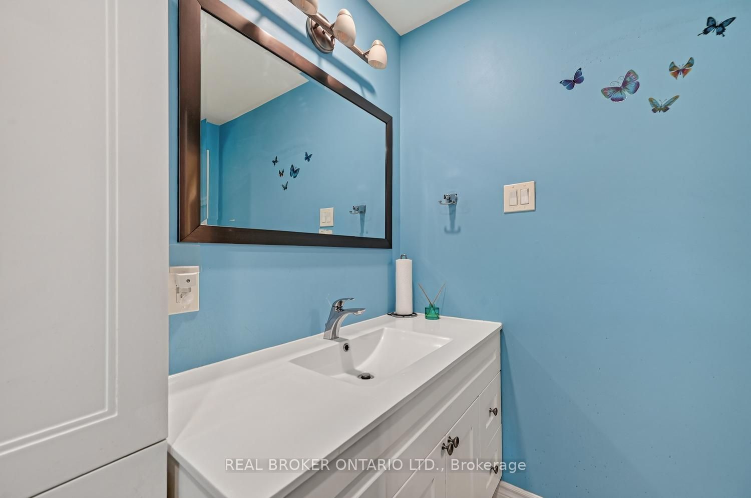 5397 Roger Stevens Drive Property Photo 21