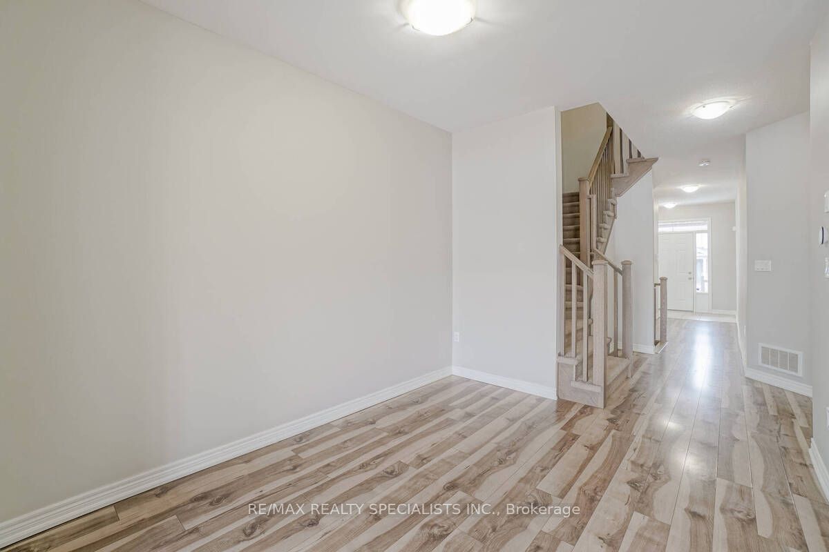 70 Bradbury Road Property Photo 6