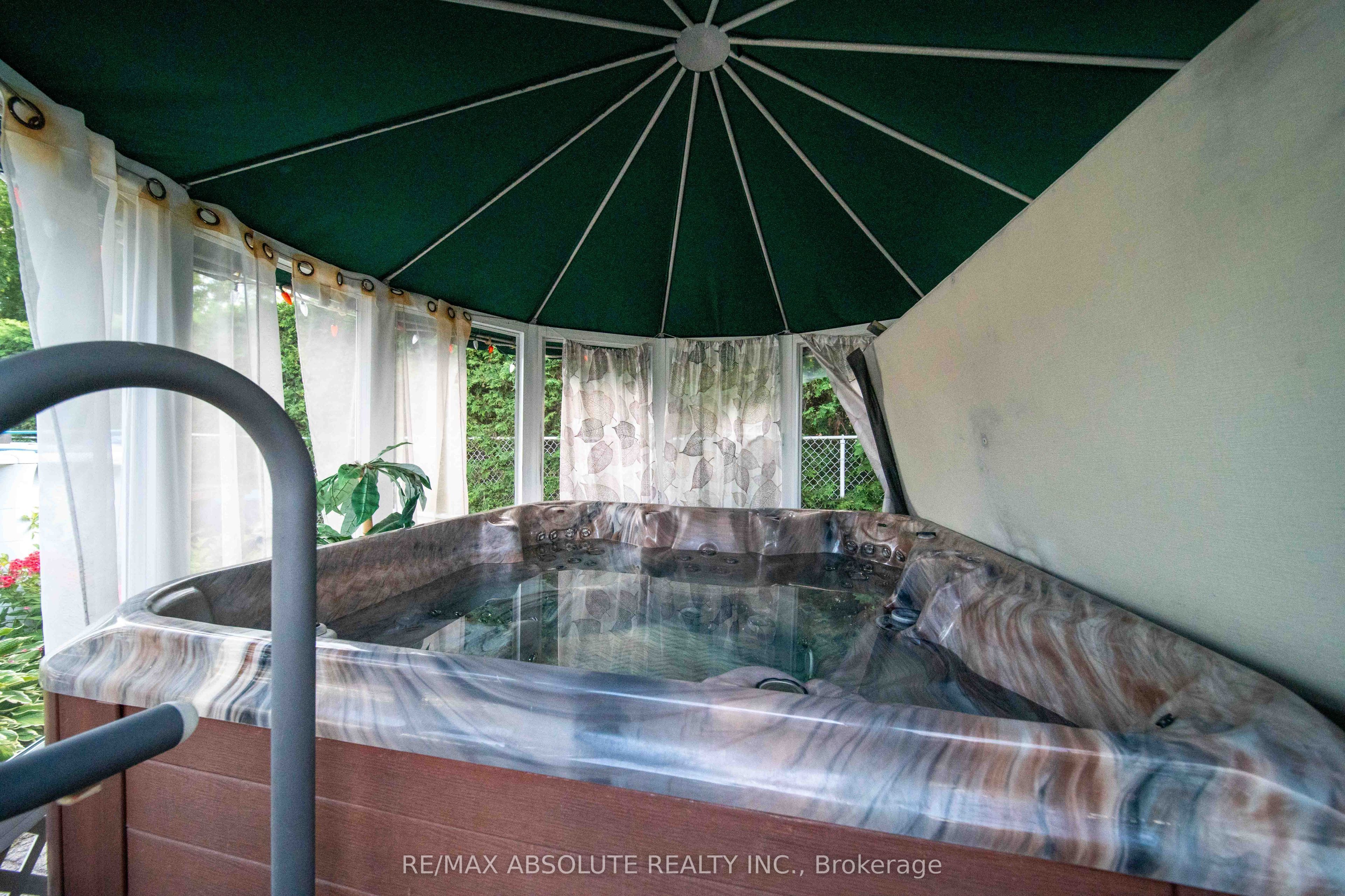 54 Albert Street Property Photo 32