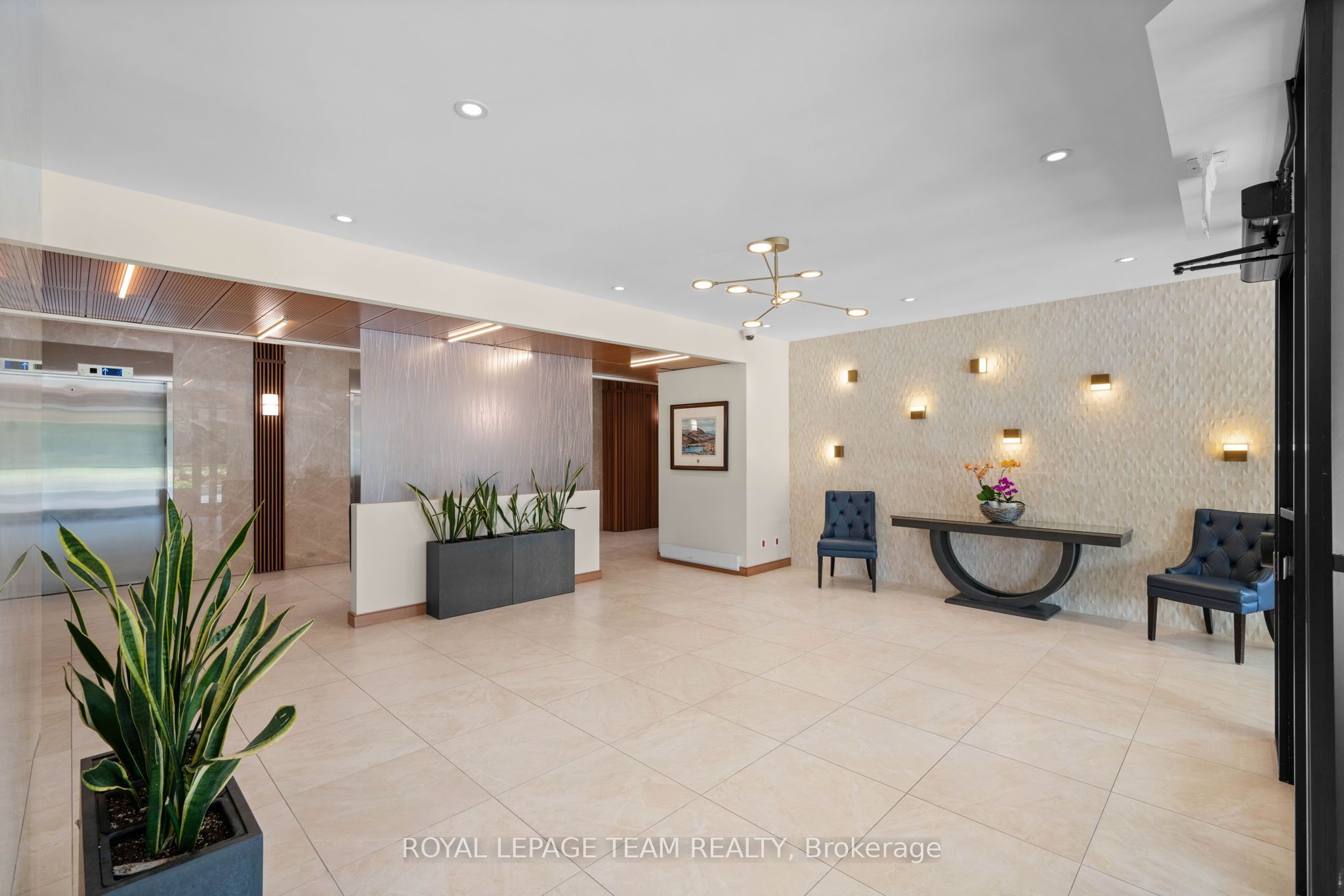 1500 Riverside Drive 2408 Property Photo 3