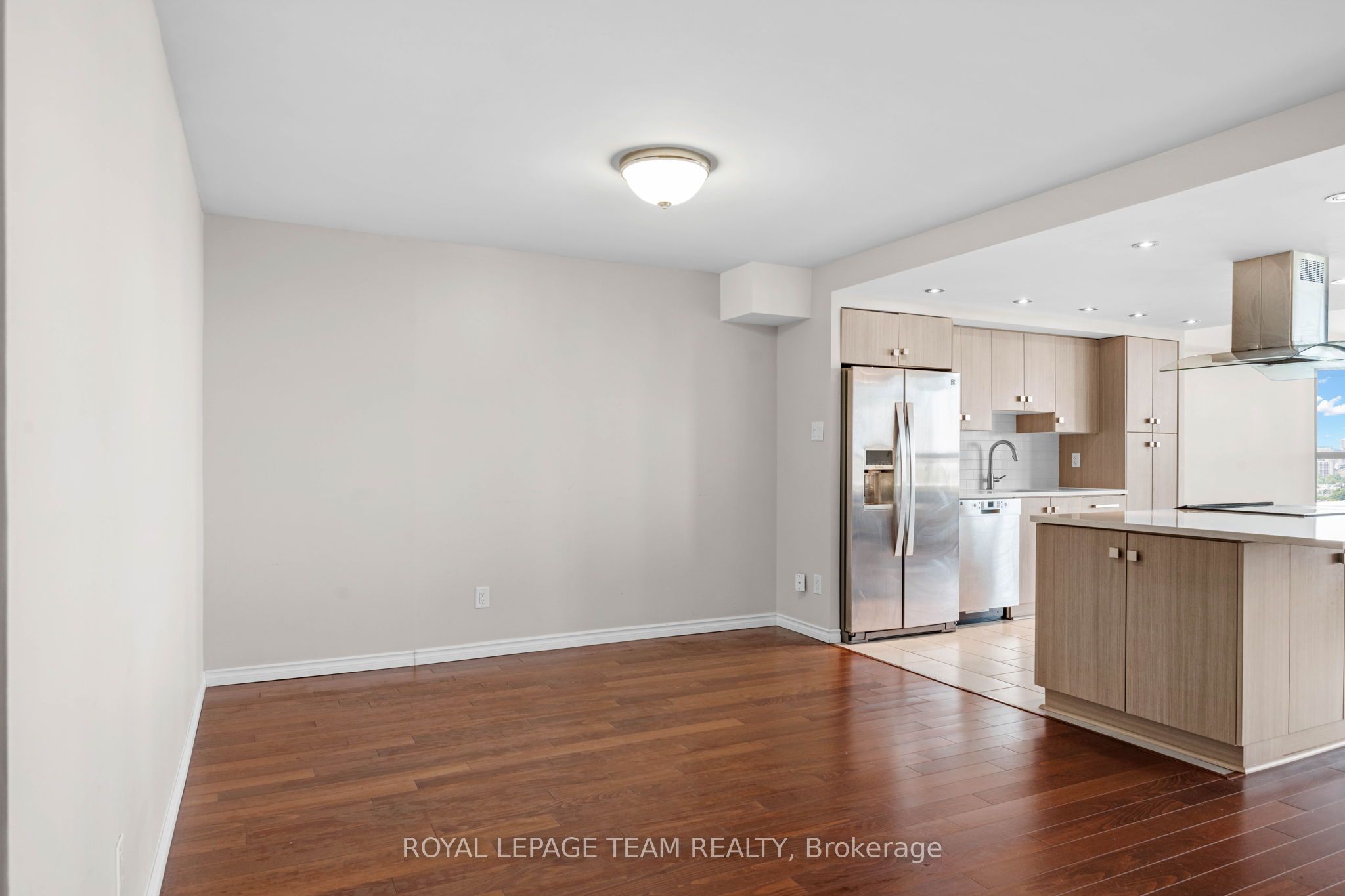 1500 Riverside Drive 2408 Property Photo 11