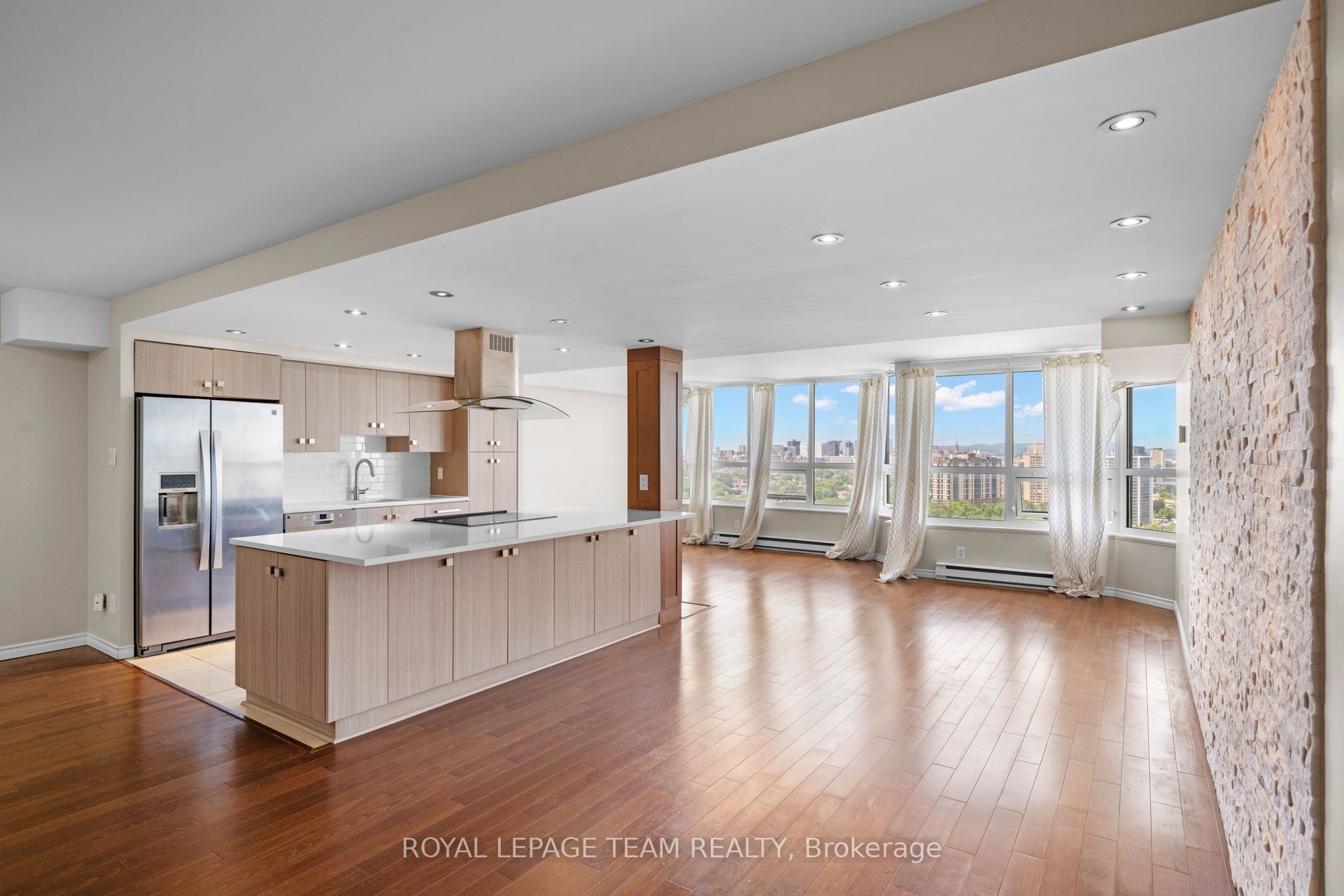1500 Riverside Drive 2408 Property Photo 12