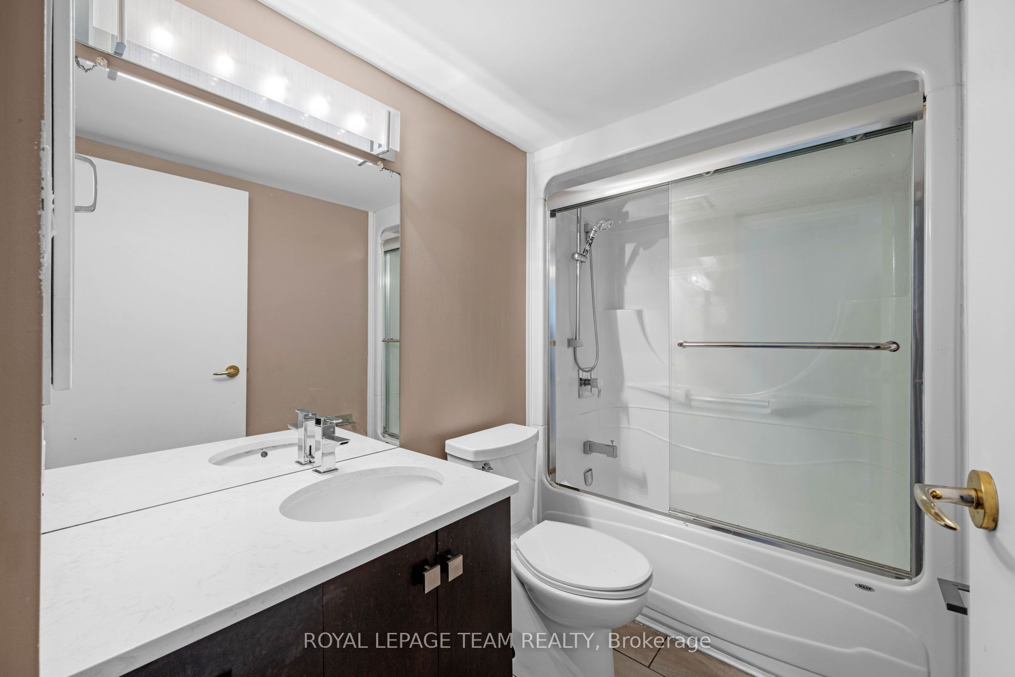 1500 Riverside Drive 2408 Property Photo 27