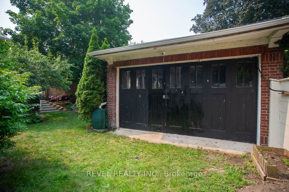 116 Dufferin Avenue Property Photo 34