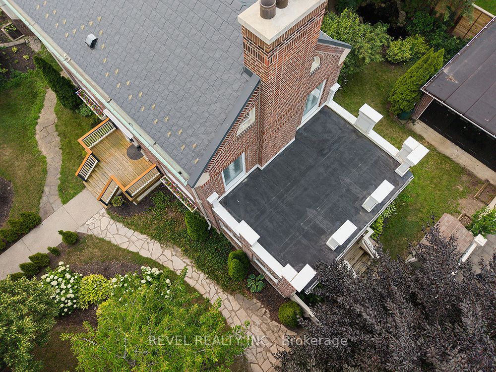 116 Dufferin Avenue Property Photo 42