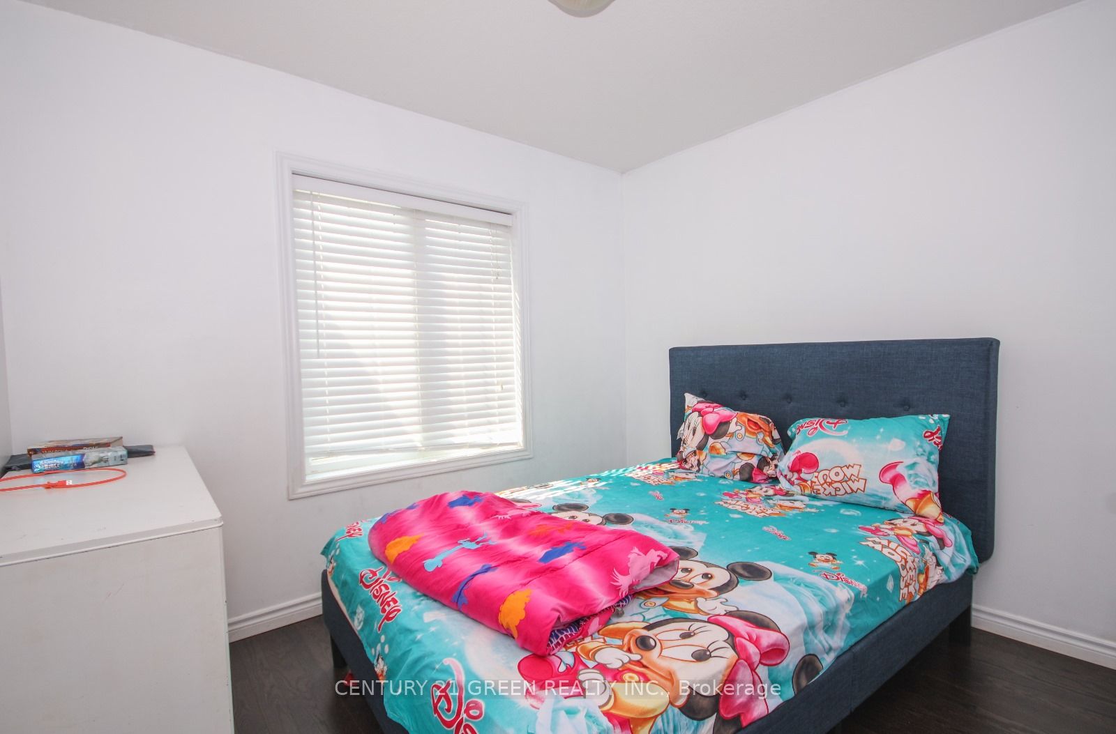 19 England Terrace Property Photo 15