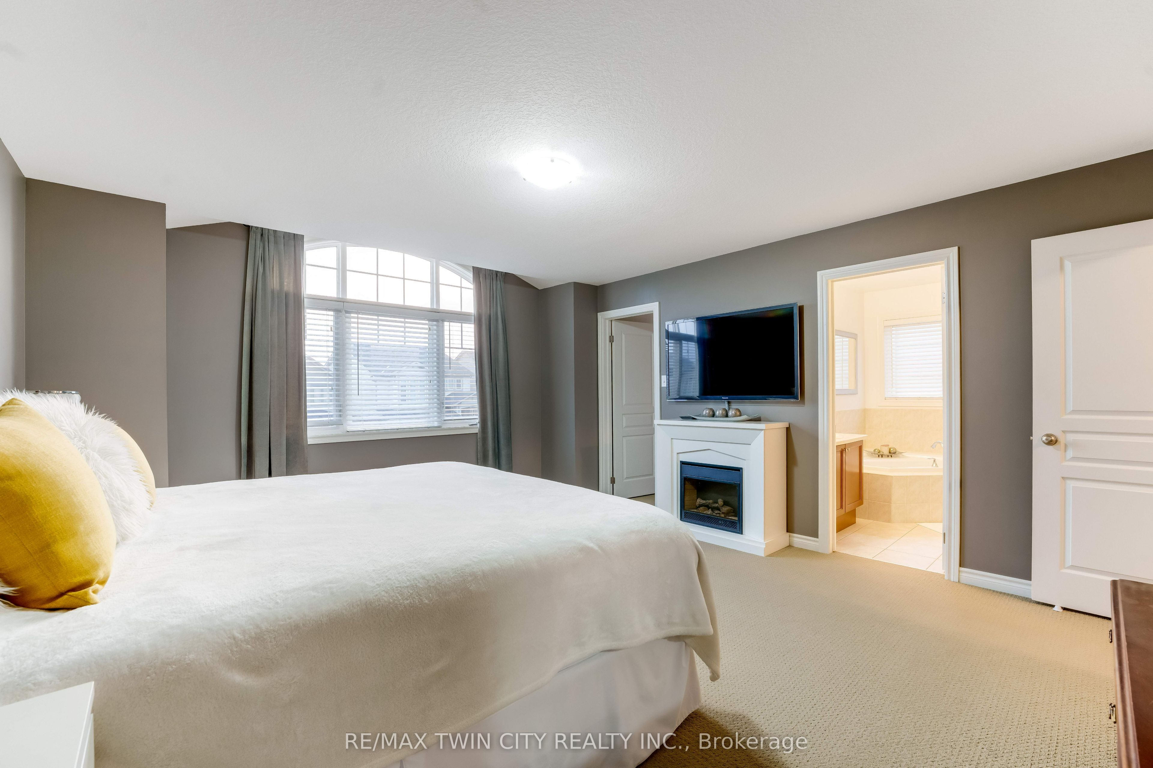 143 Riehm Street Property Photo 18