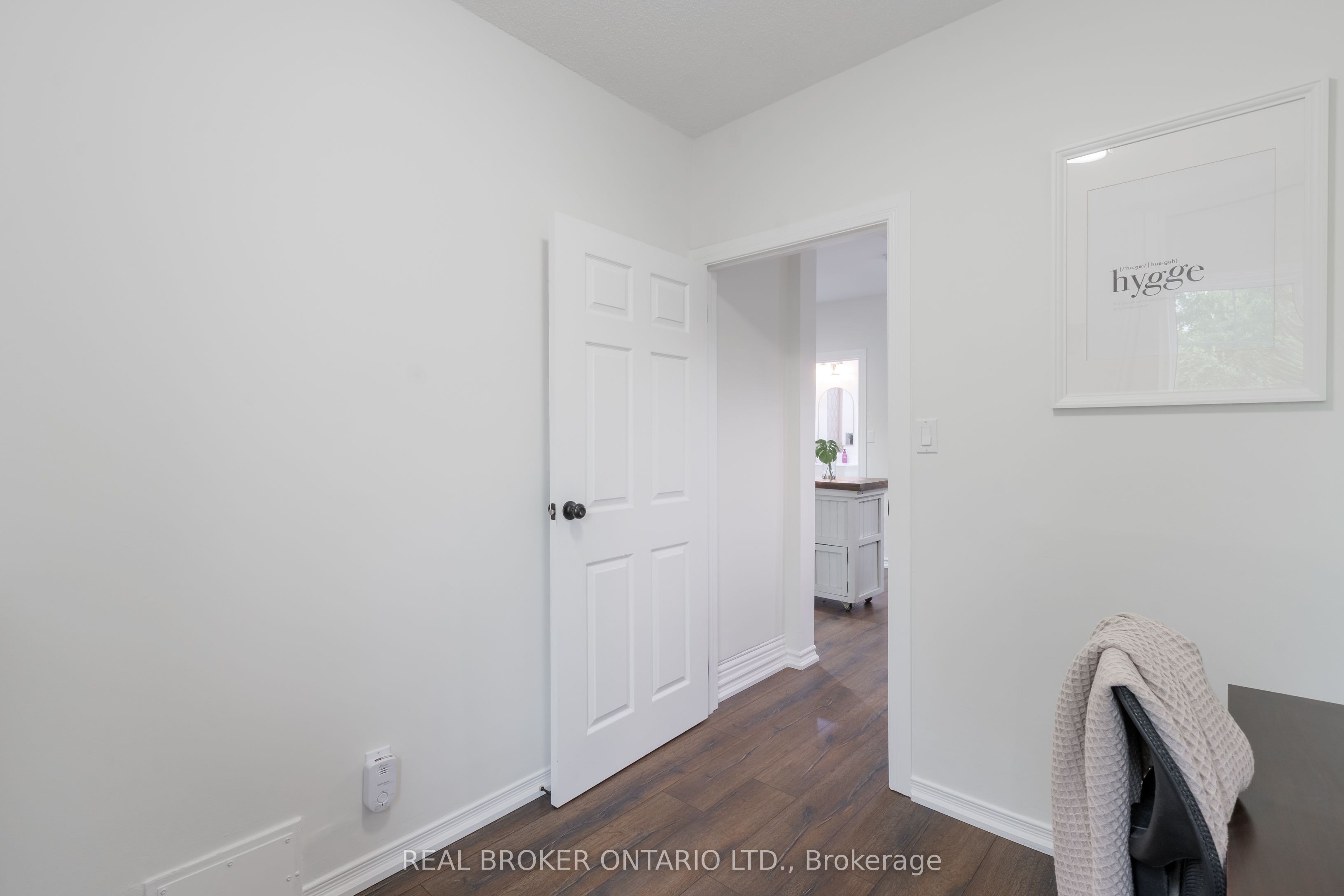 46 Murray Street E Property Photo 40