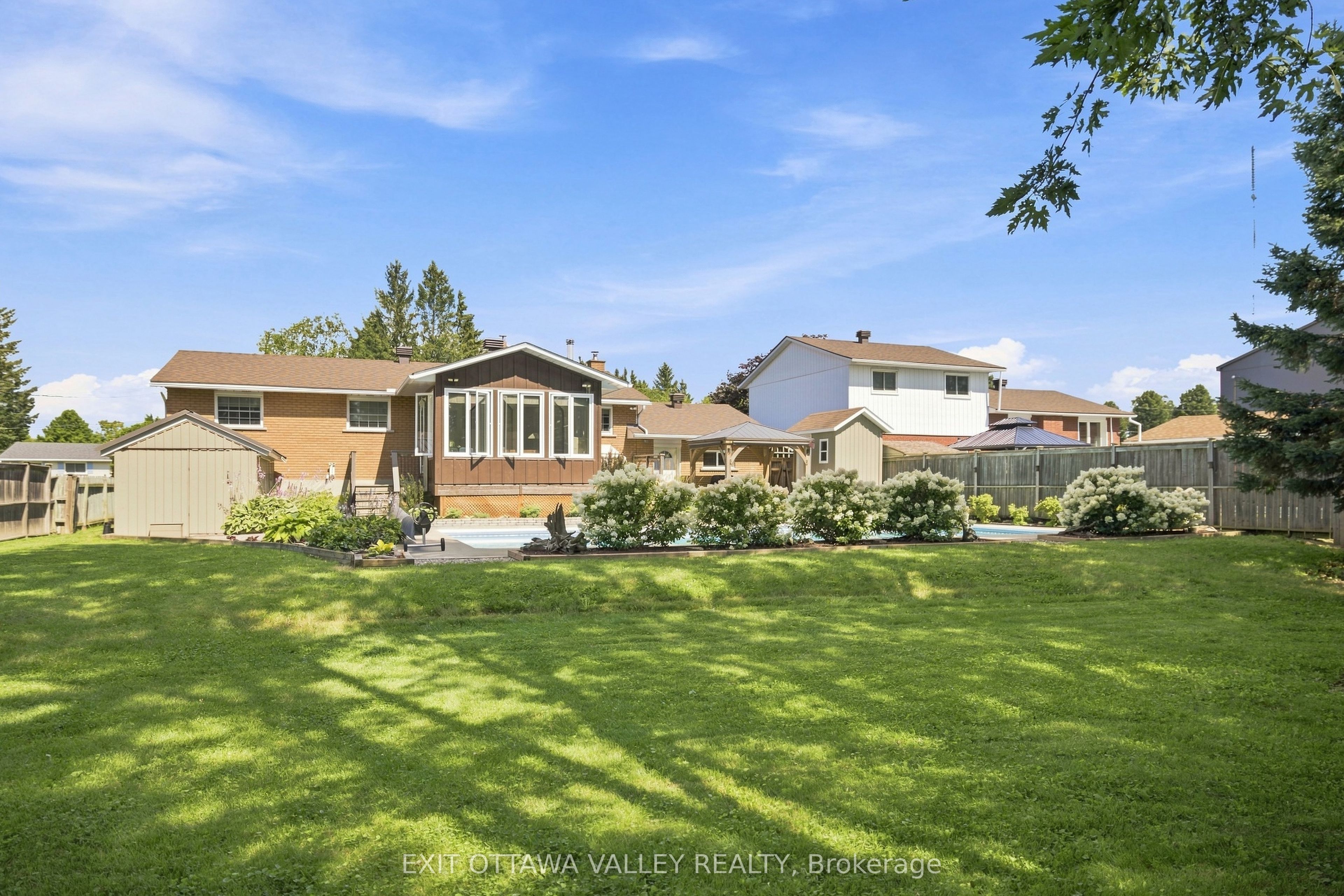 5 Valley Street Property Photo 6