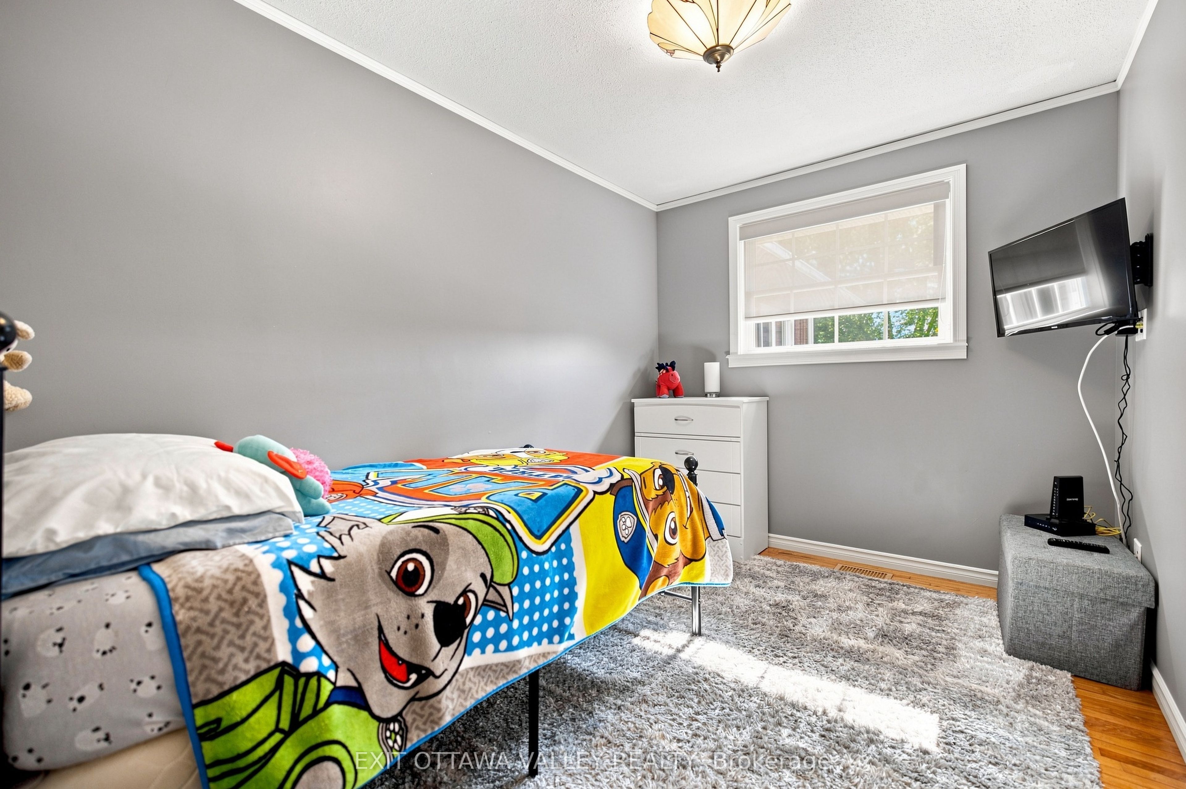 5 Valley Street Property Photo 35