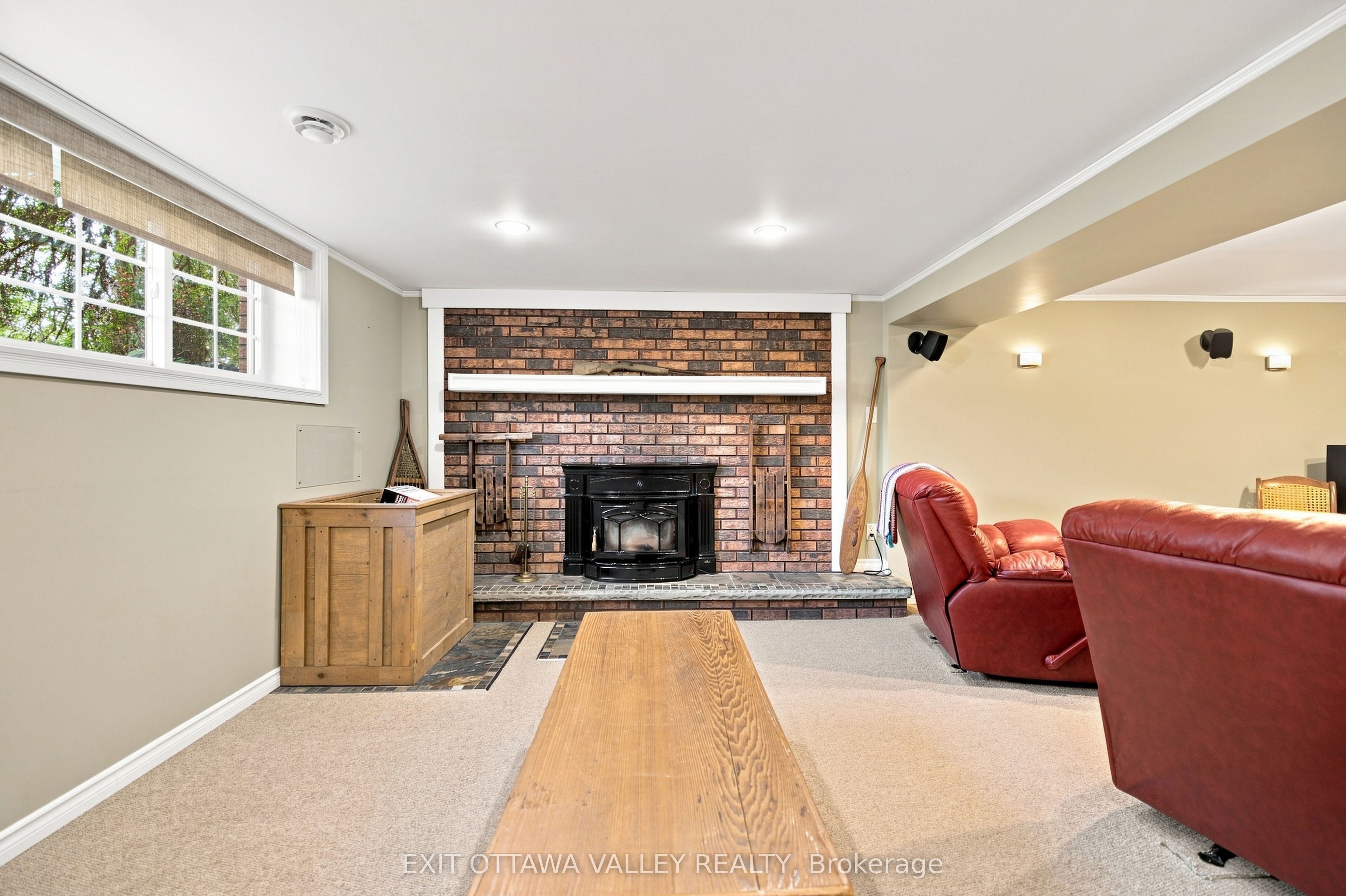 5 Valley Street Property Photo 43