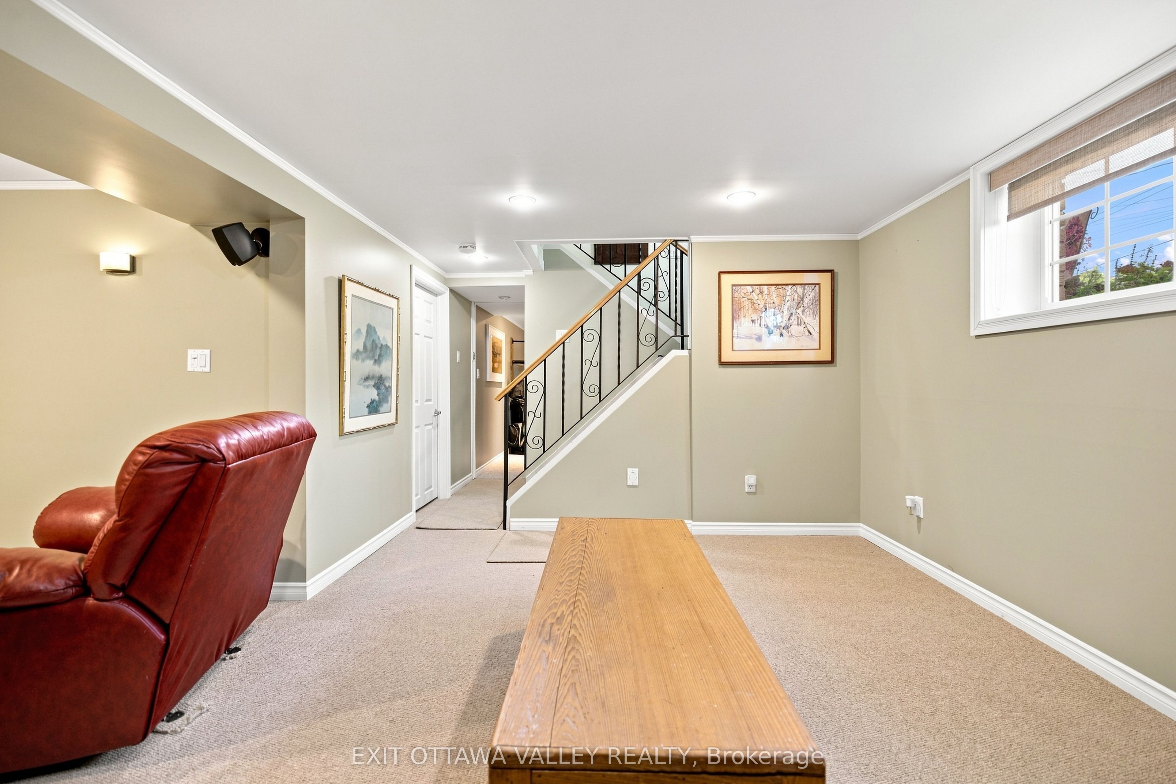 5 Valley Street Property Photo 45