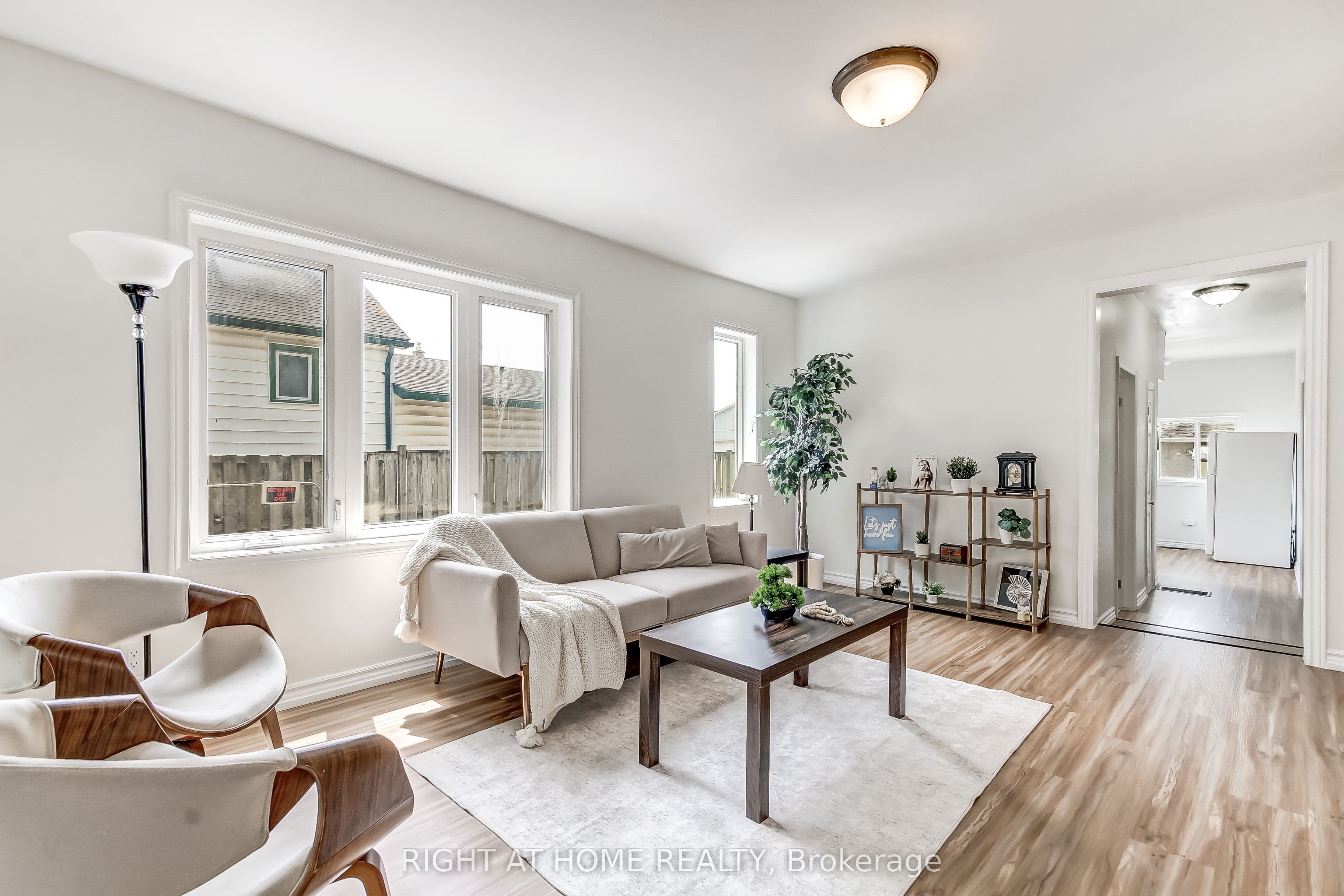515 Third Street Property Photo 6