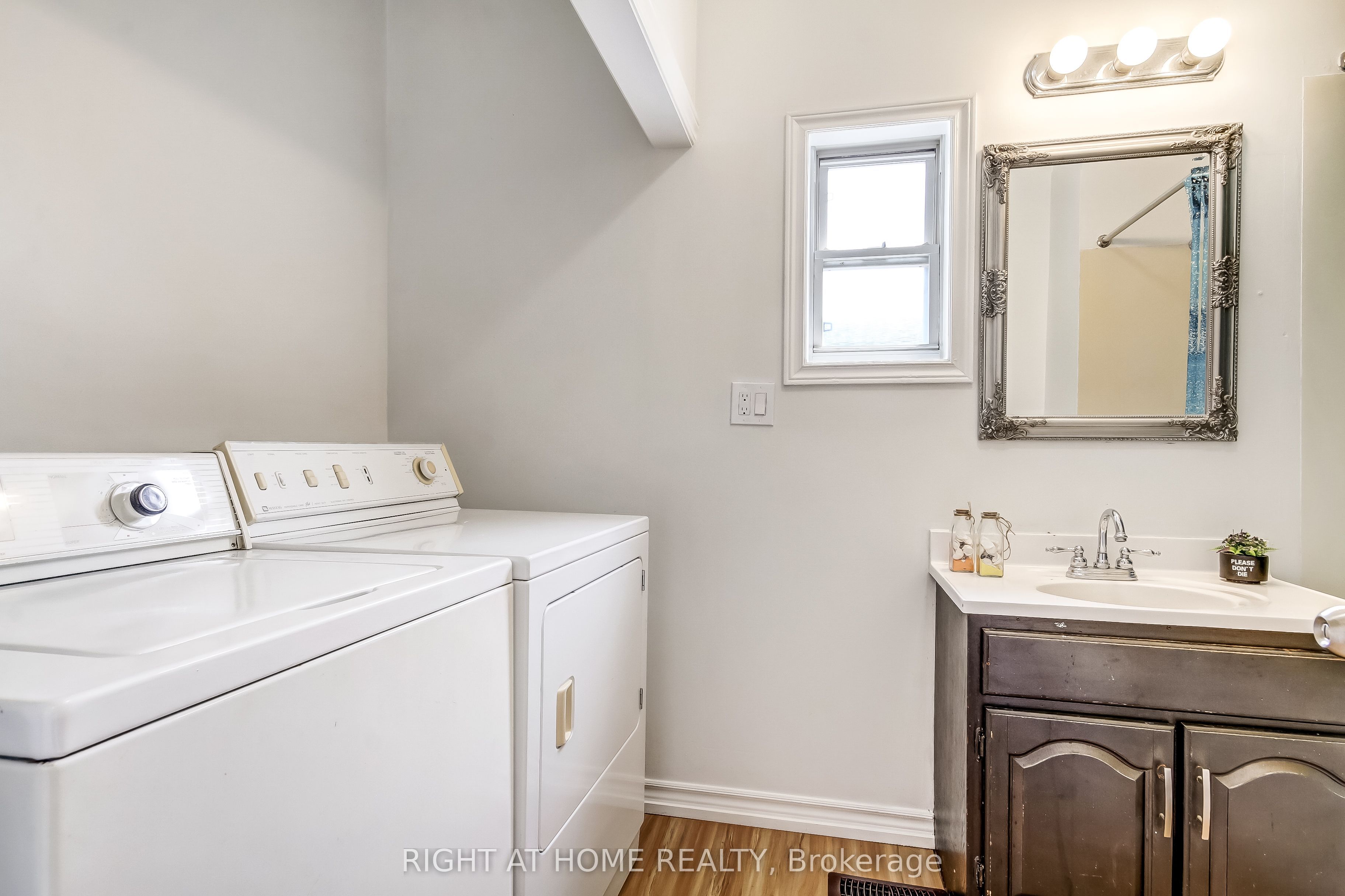 515 Third Street Property Photo 10