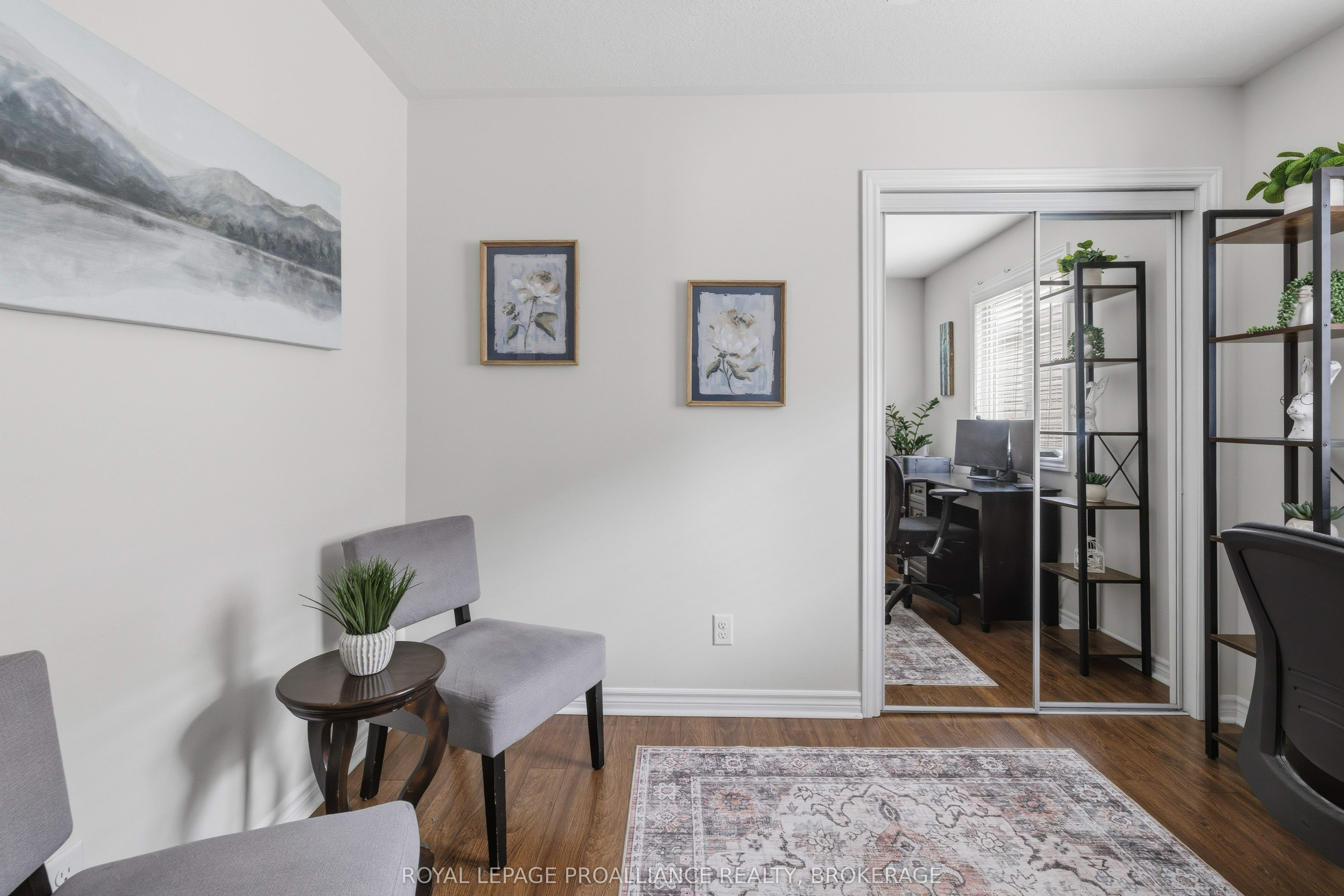 1094 Crossfield Avenue Property Photo 19