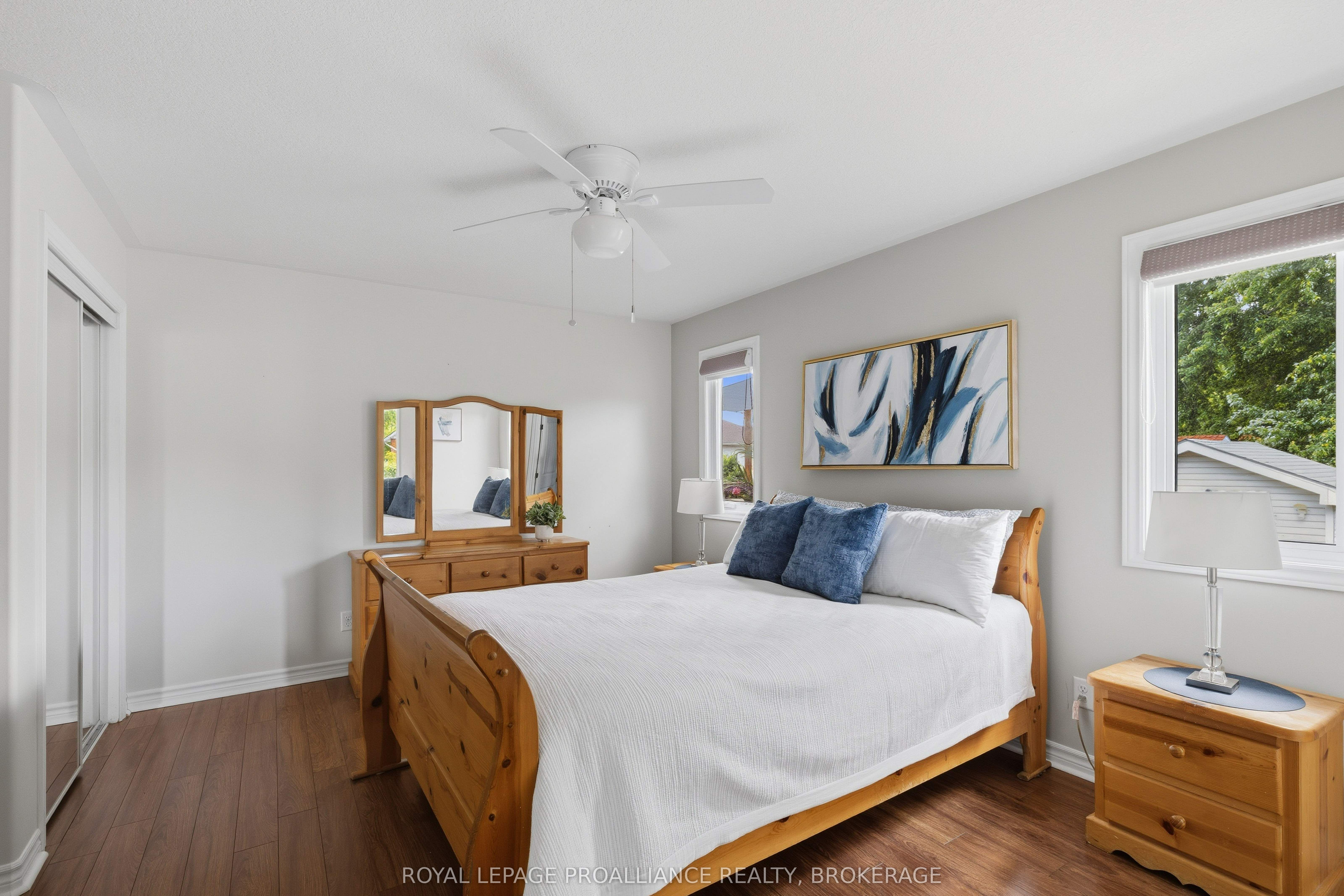 1094 Crossfield Avenue Property Photo 21