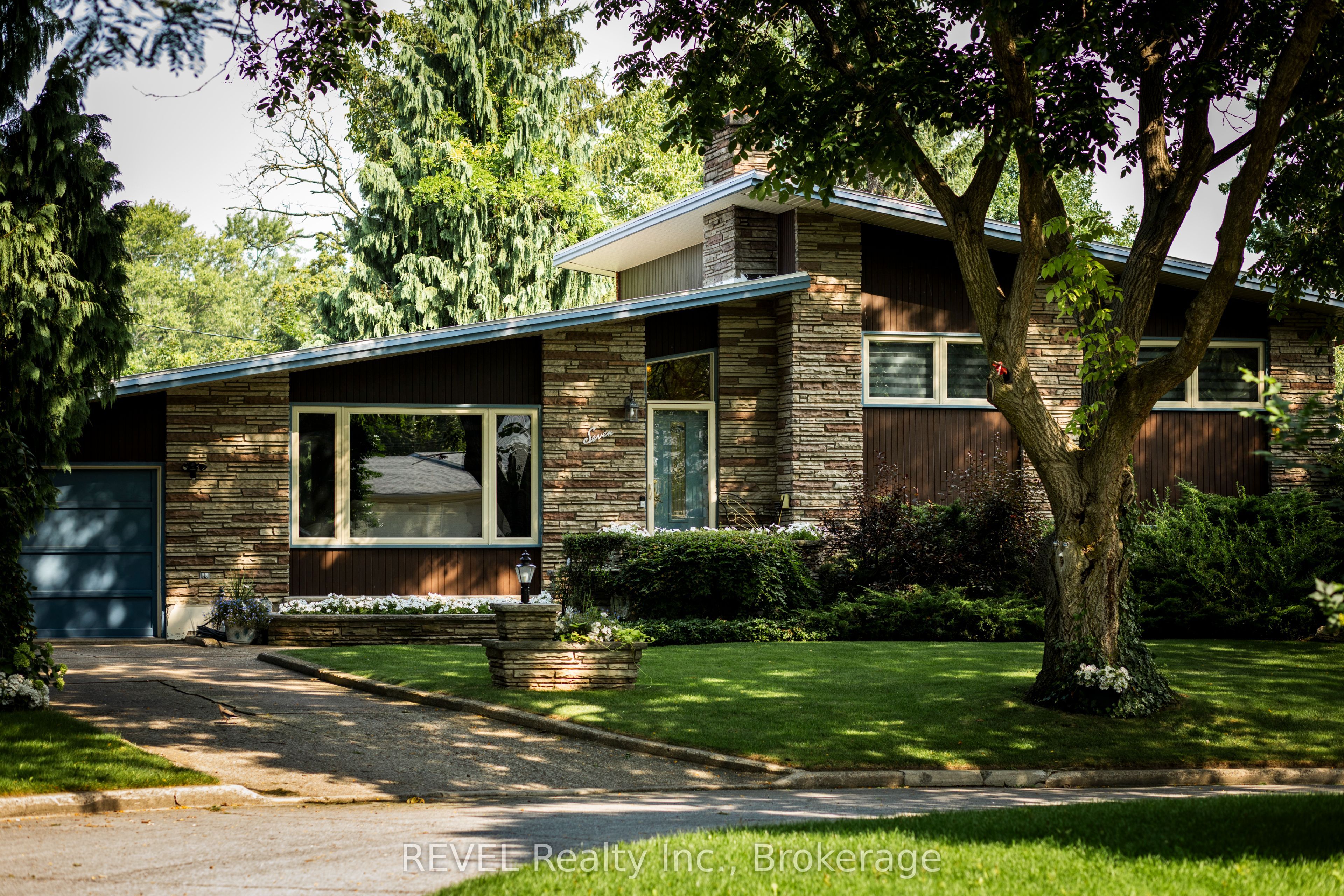 7 Glenayr Place Property Photo 1
