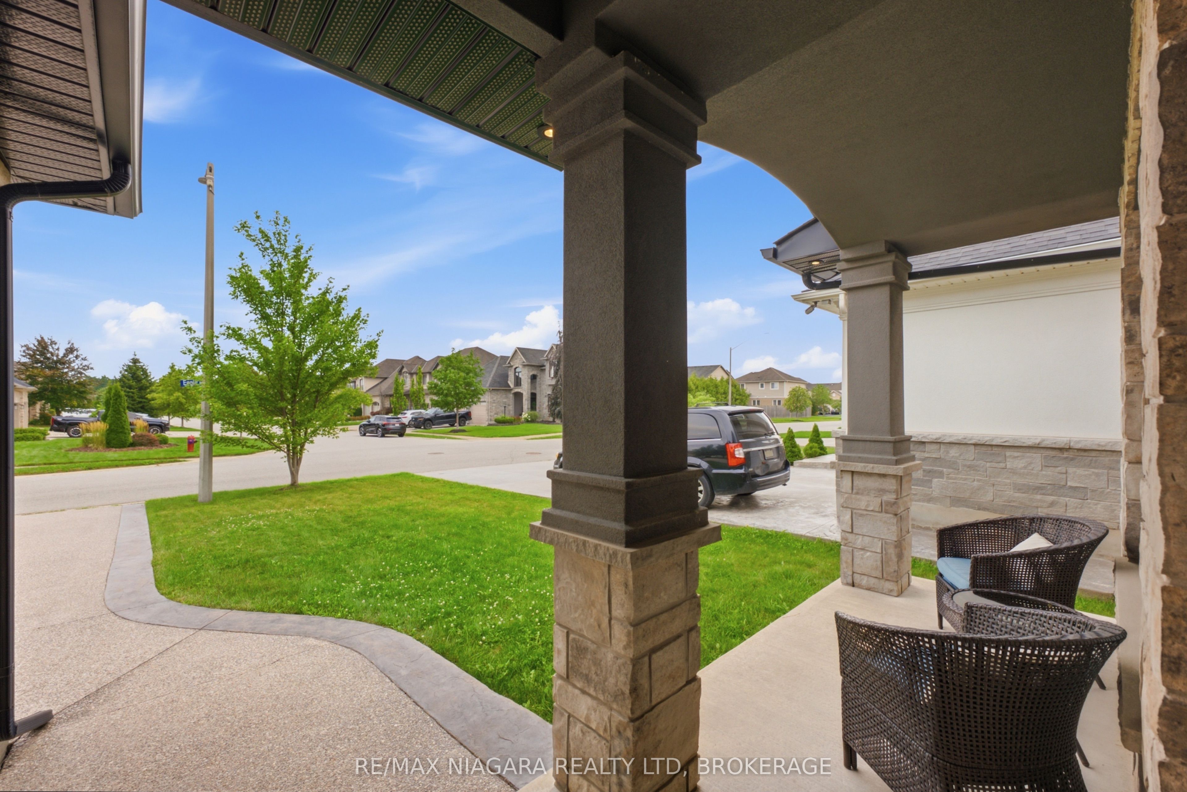 9305 Eagle Ridge Drive Property Photo 2