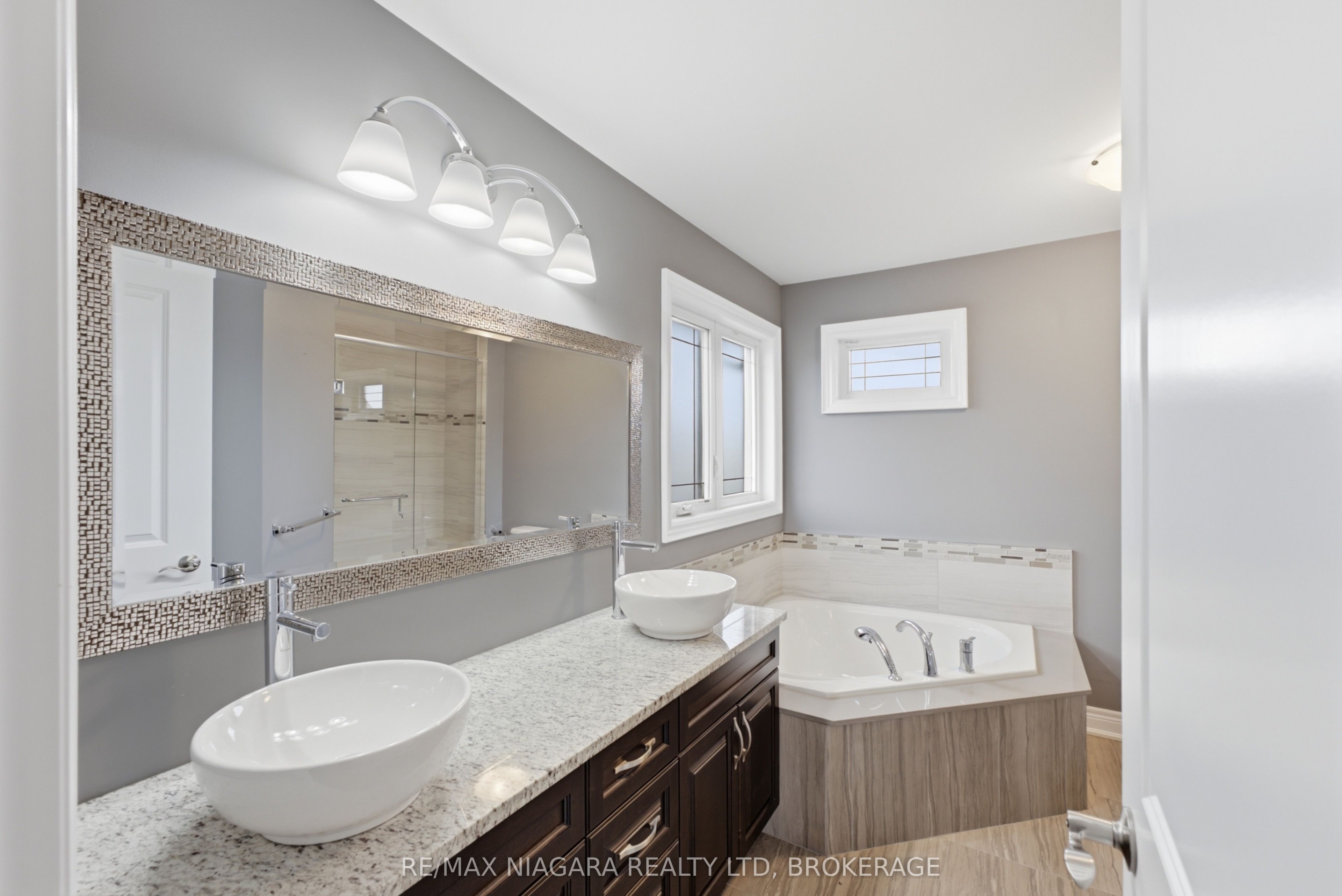 9305 Eagle Ridge Drive Property Photo 16