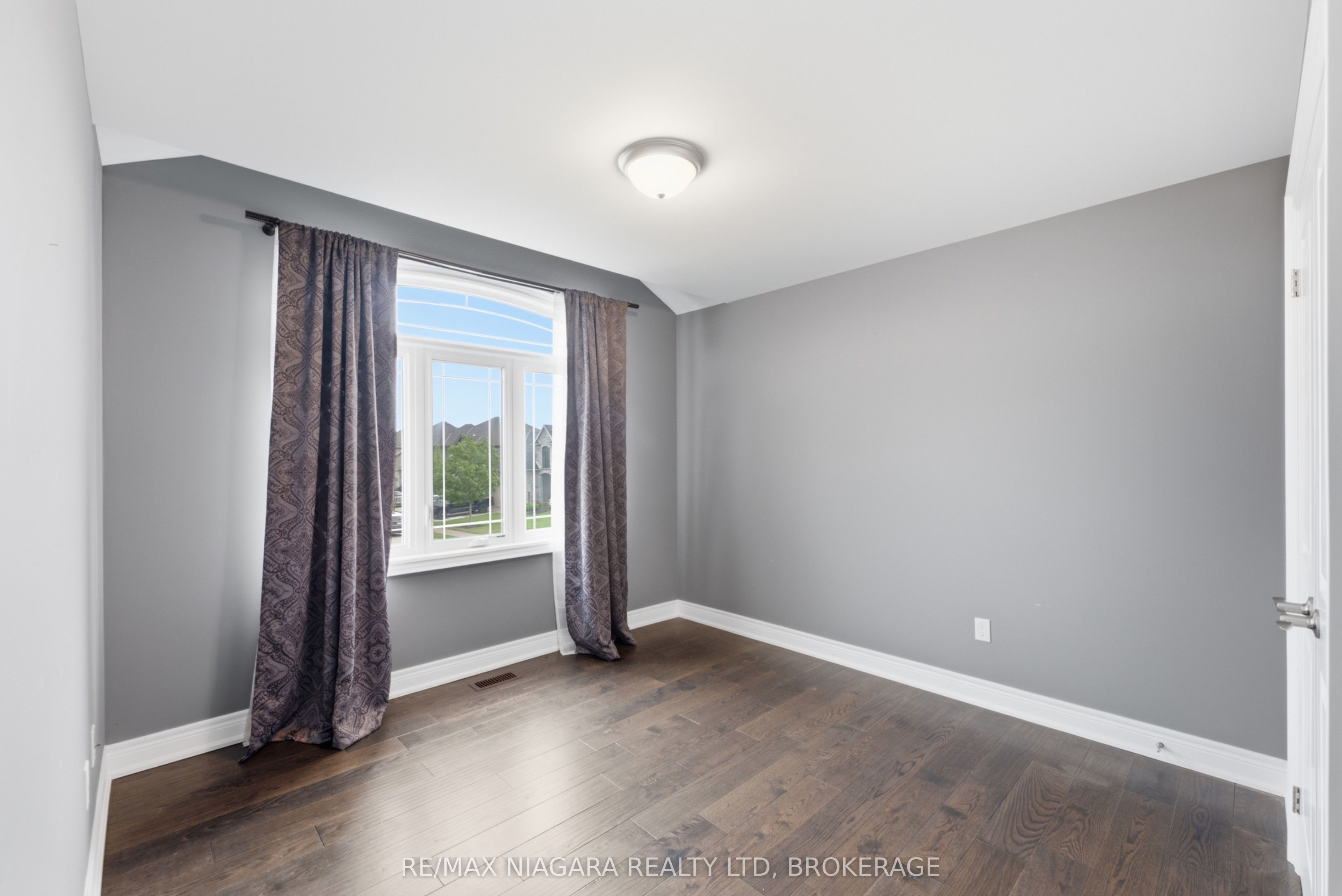 9305 Eagle Ridge Drive Property Photo 18