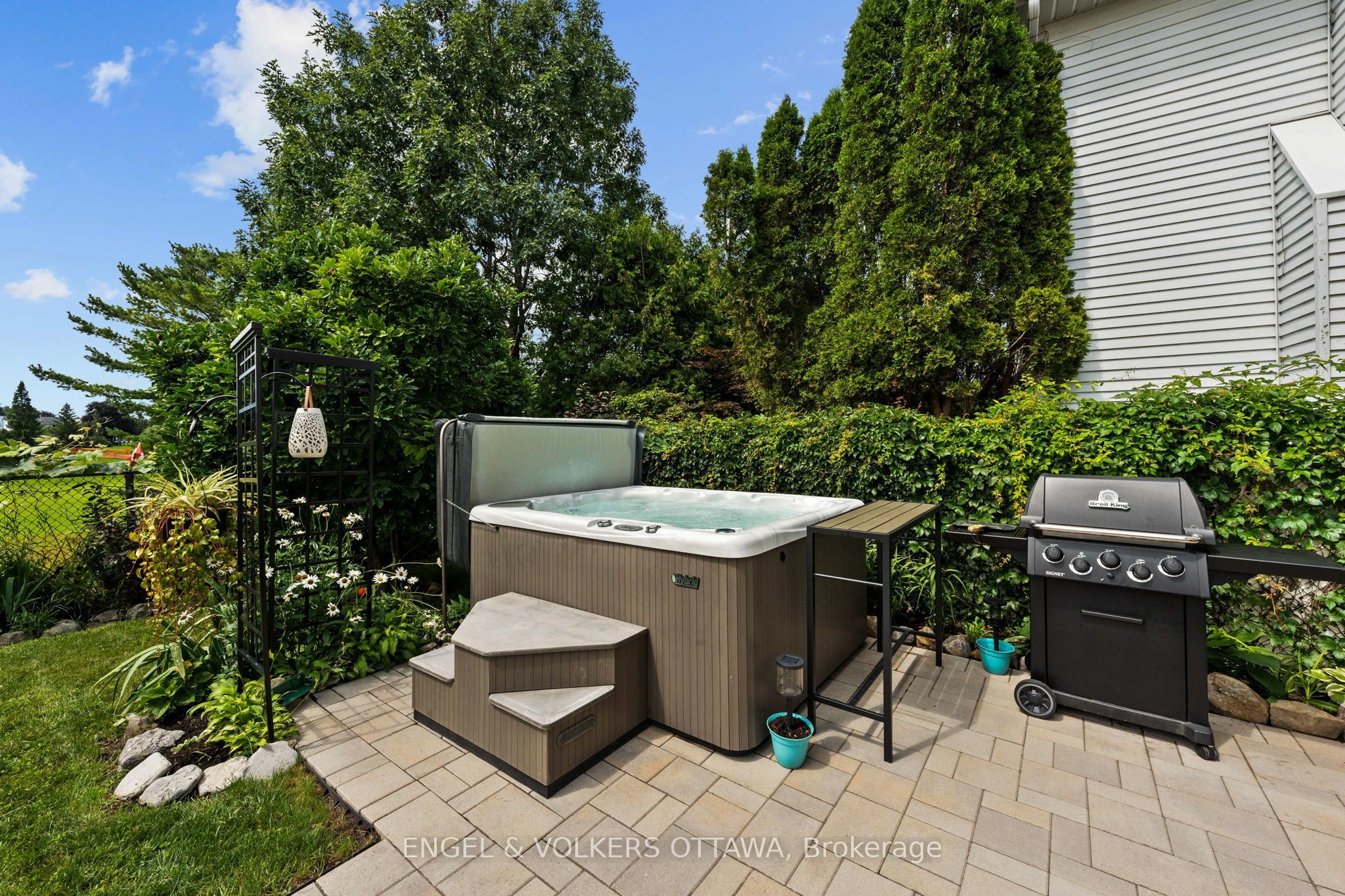 1602 Proulx Drive Property Photo 34