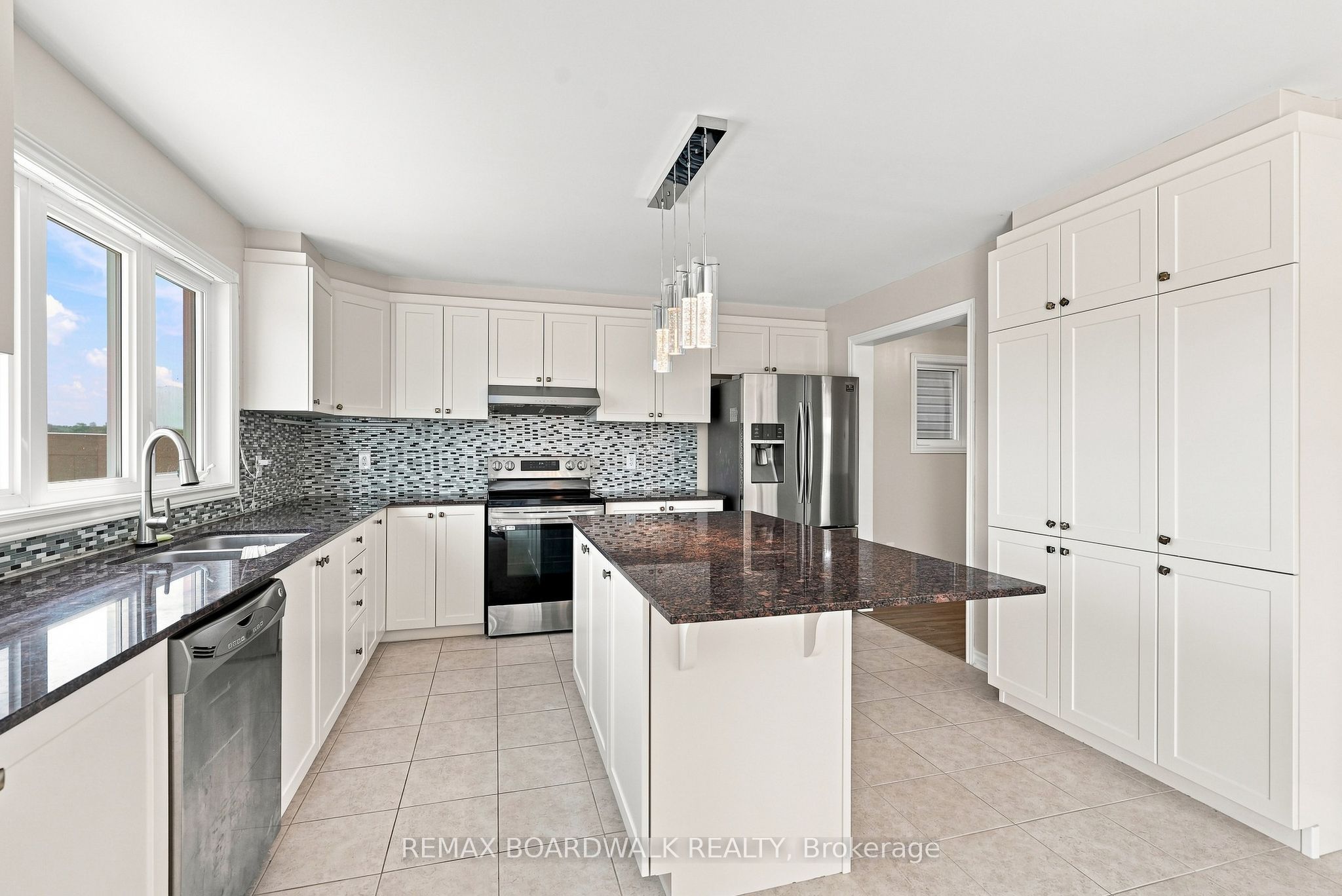 355 Sweetclover Way Property Photo 15