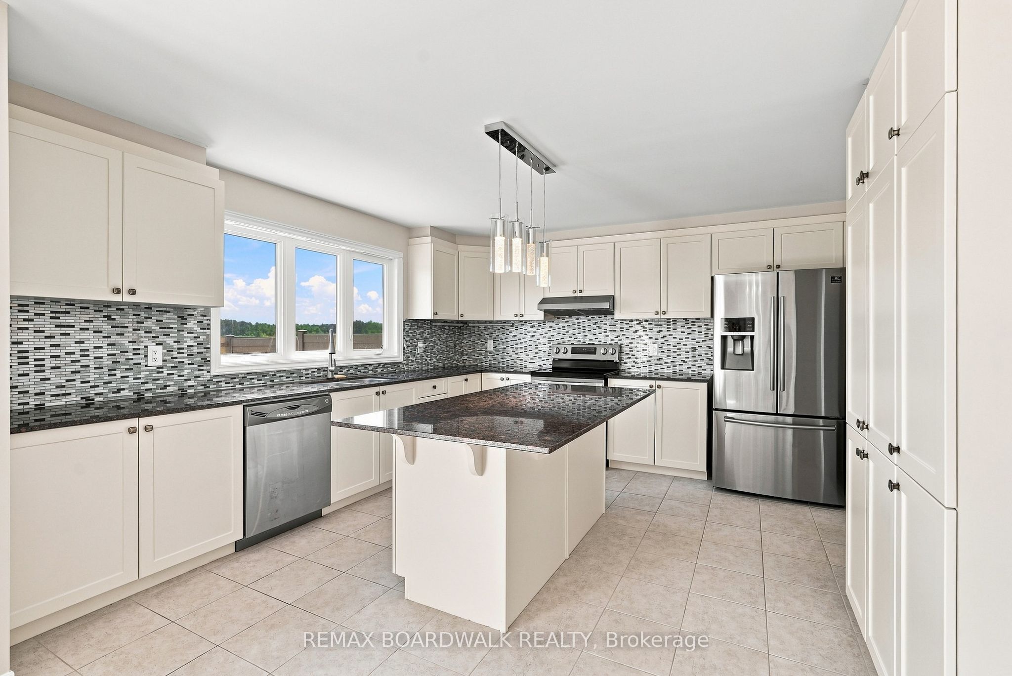 355 Sweetclover Way Property Photo 16