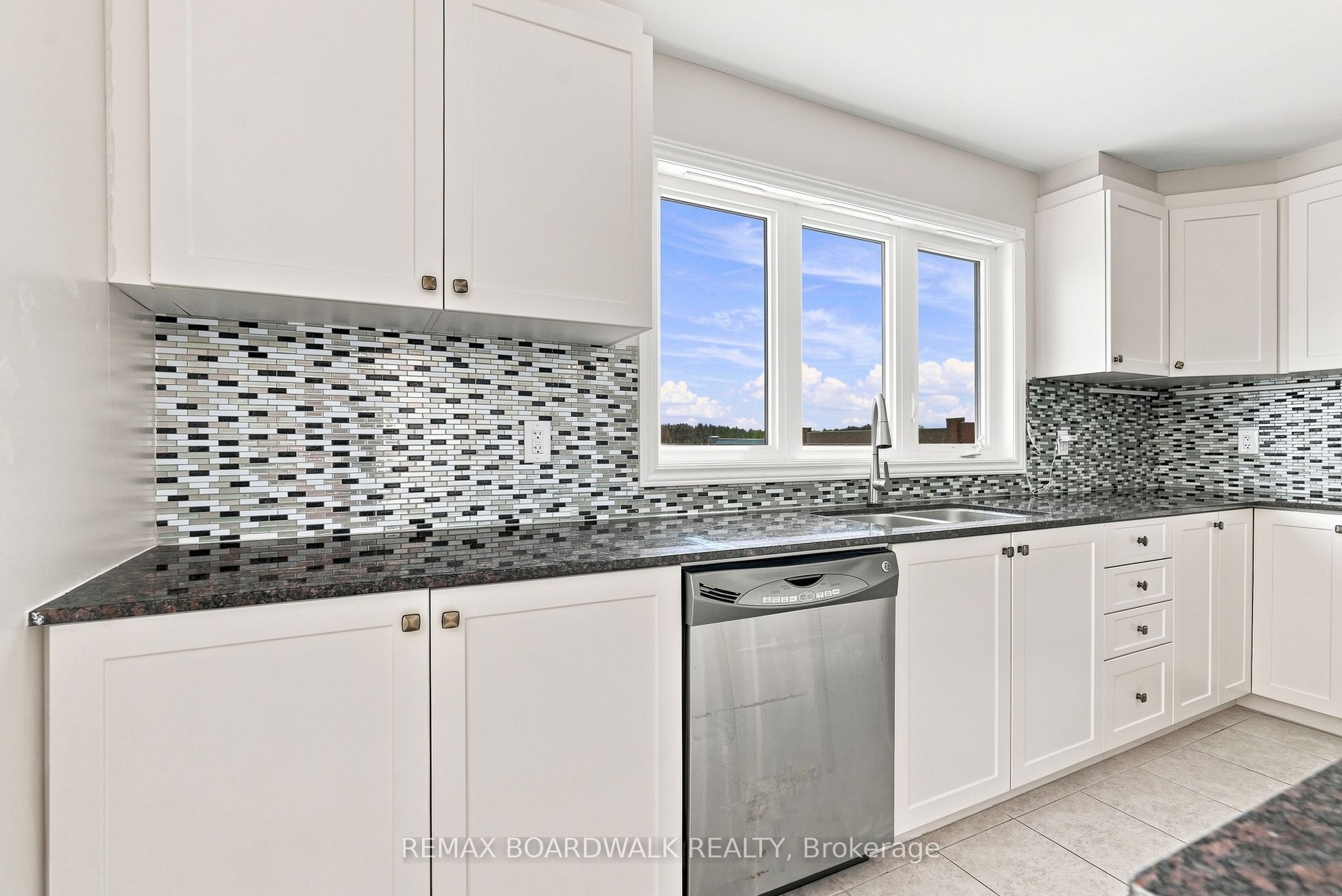 355 Sweetclover Way Property Photo 17
