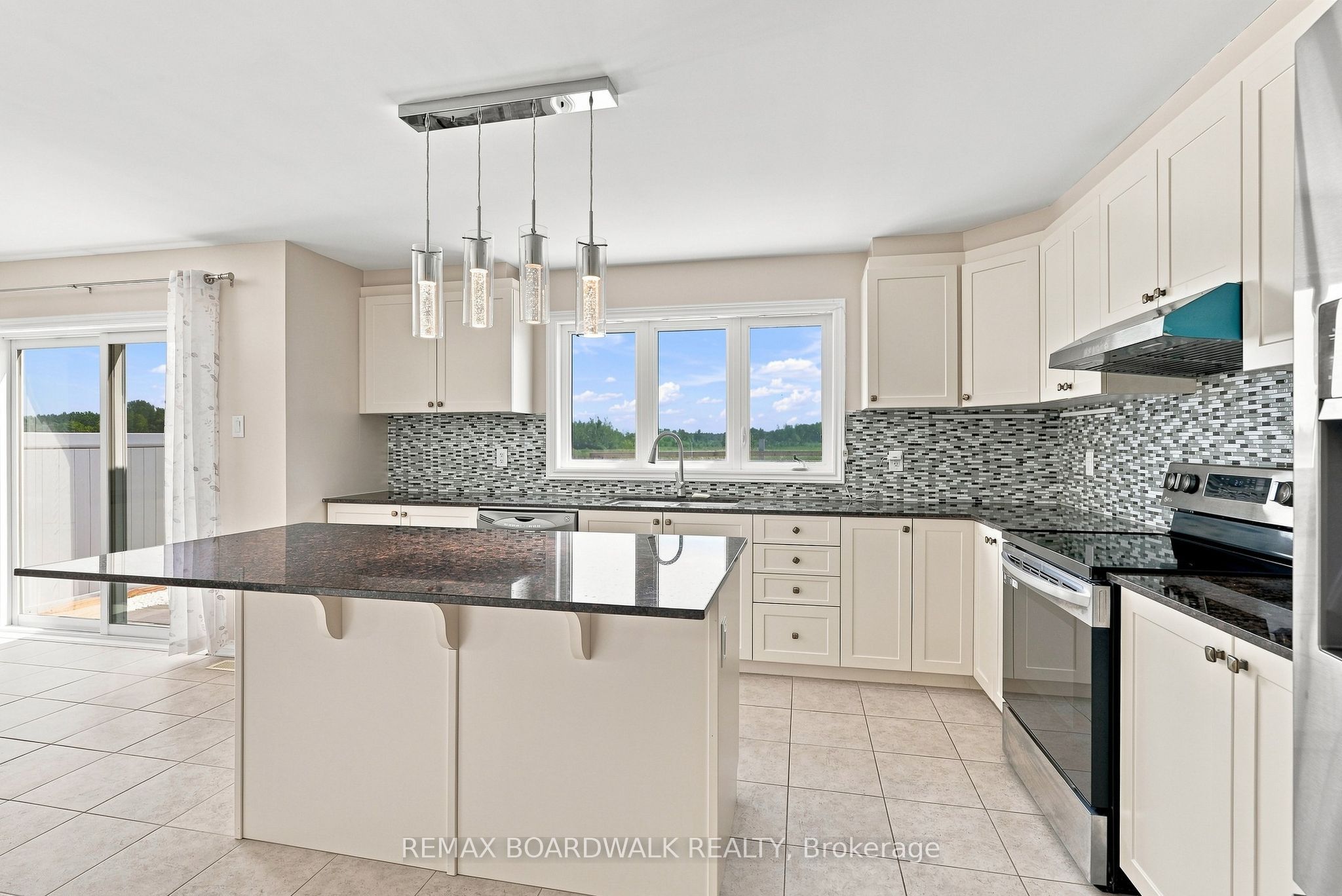 355 Sweetclover Way Property Photo 18