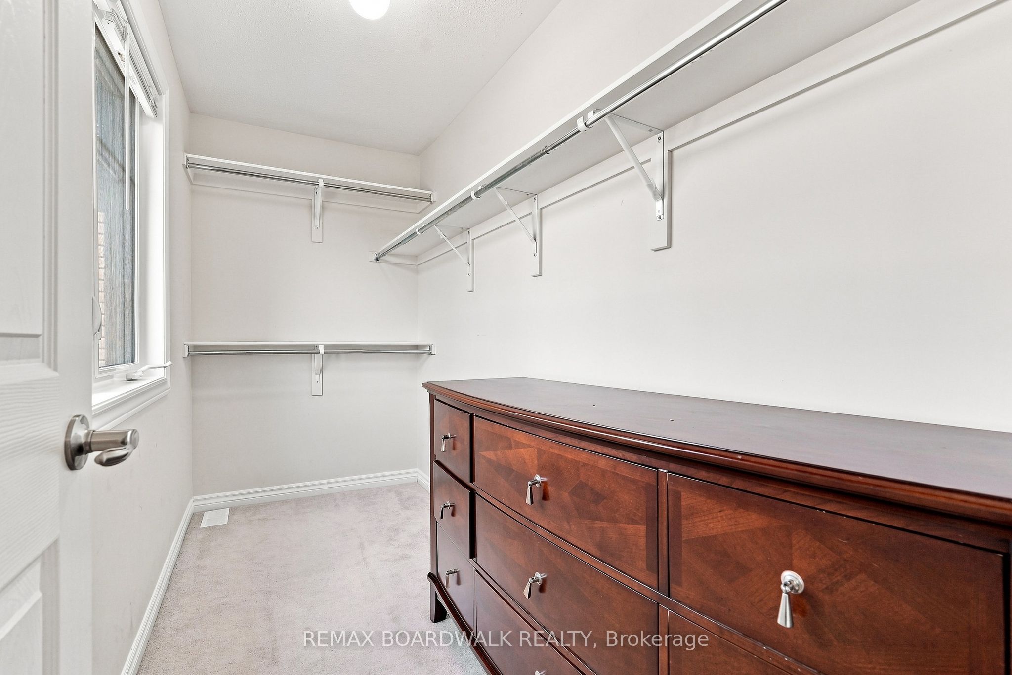355 Sweetclover Way Property Photo 31