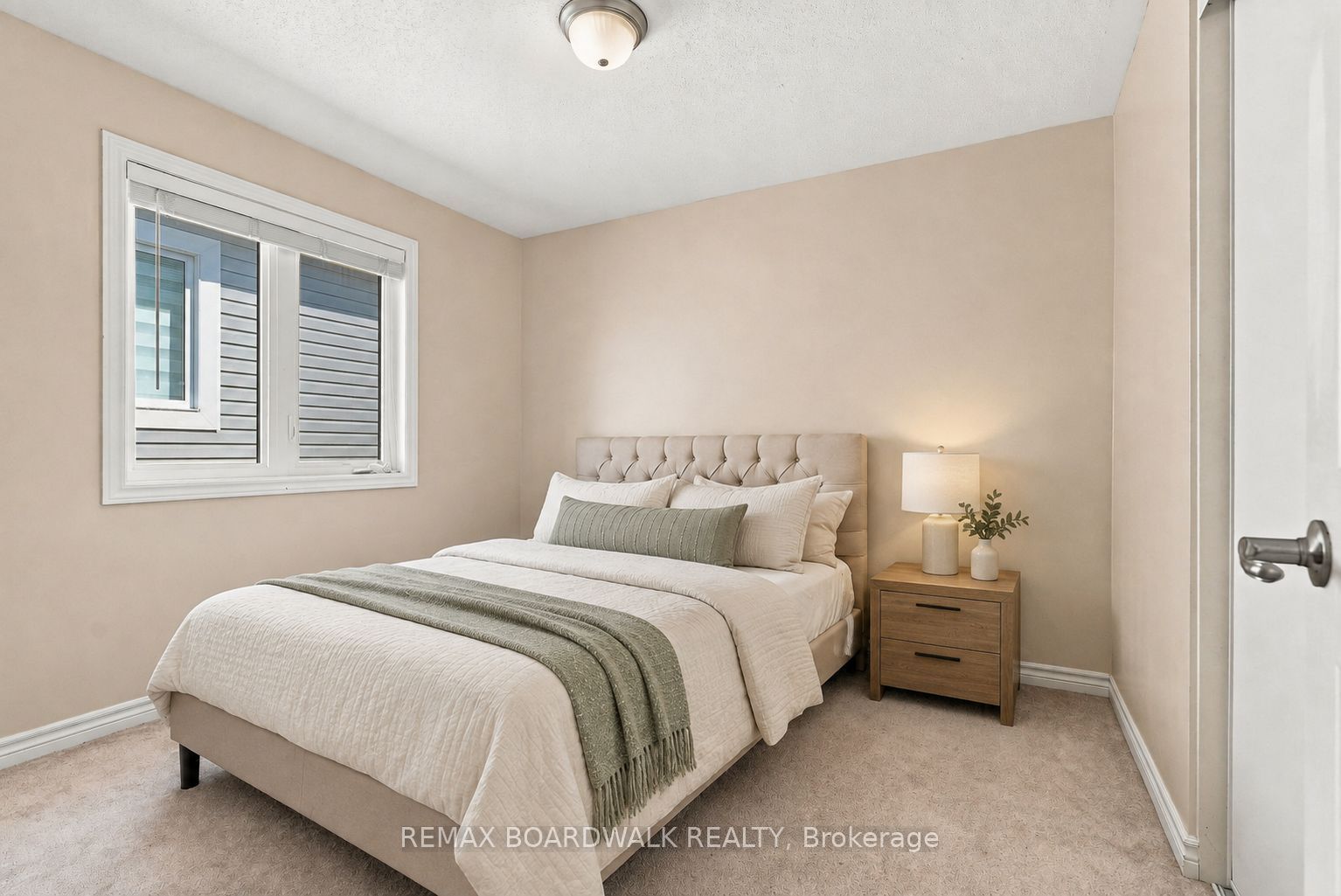 355 Sweetclover Way Property Photo 32