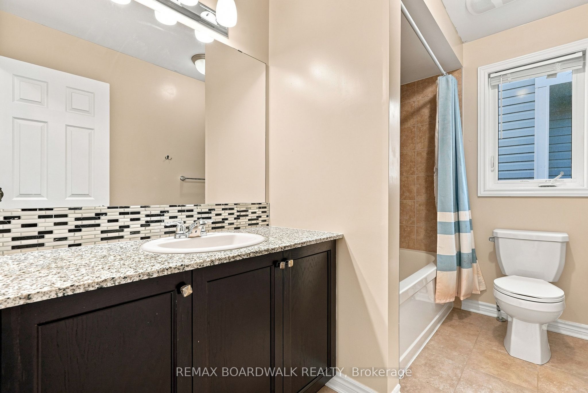 355 Sweetclover Way Property Photo 35