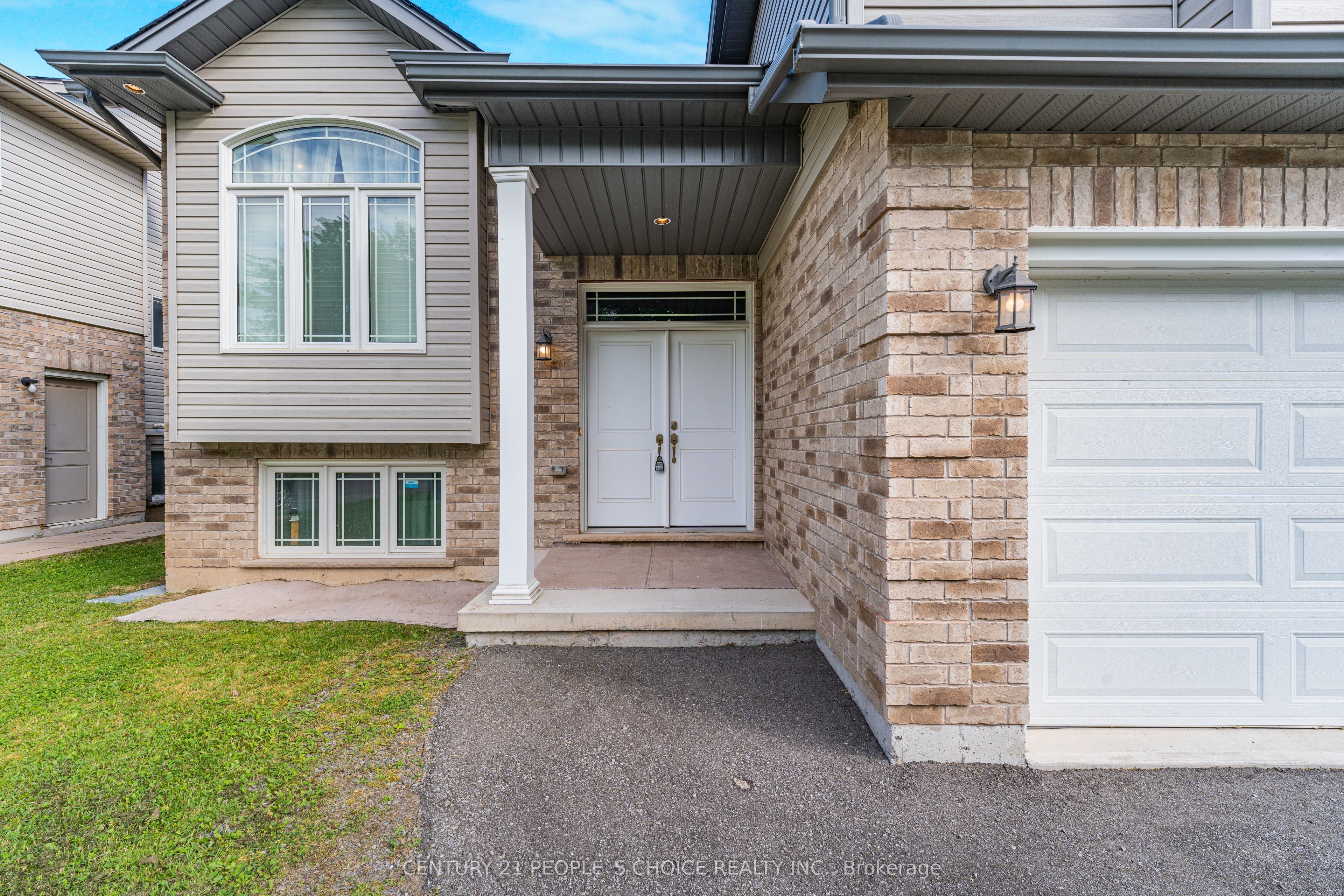 6534 Sam Iorfida Drive Property Photo 2