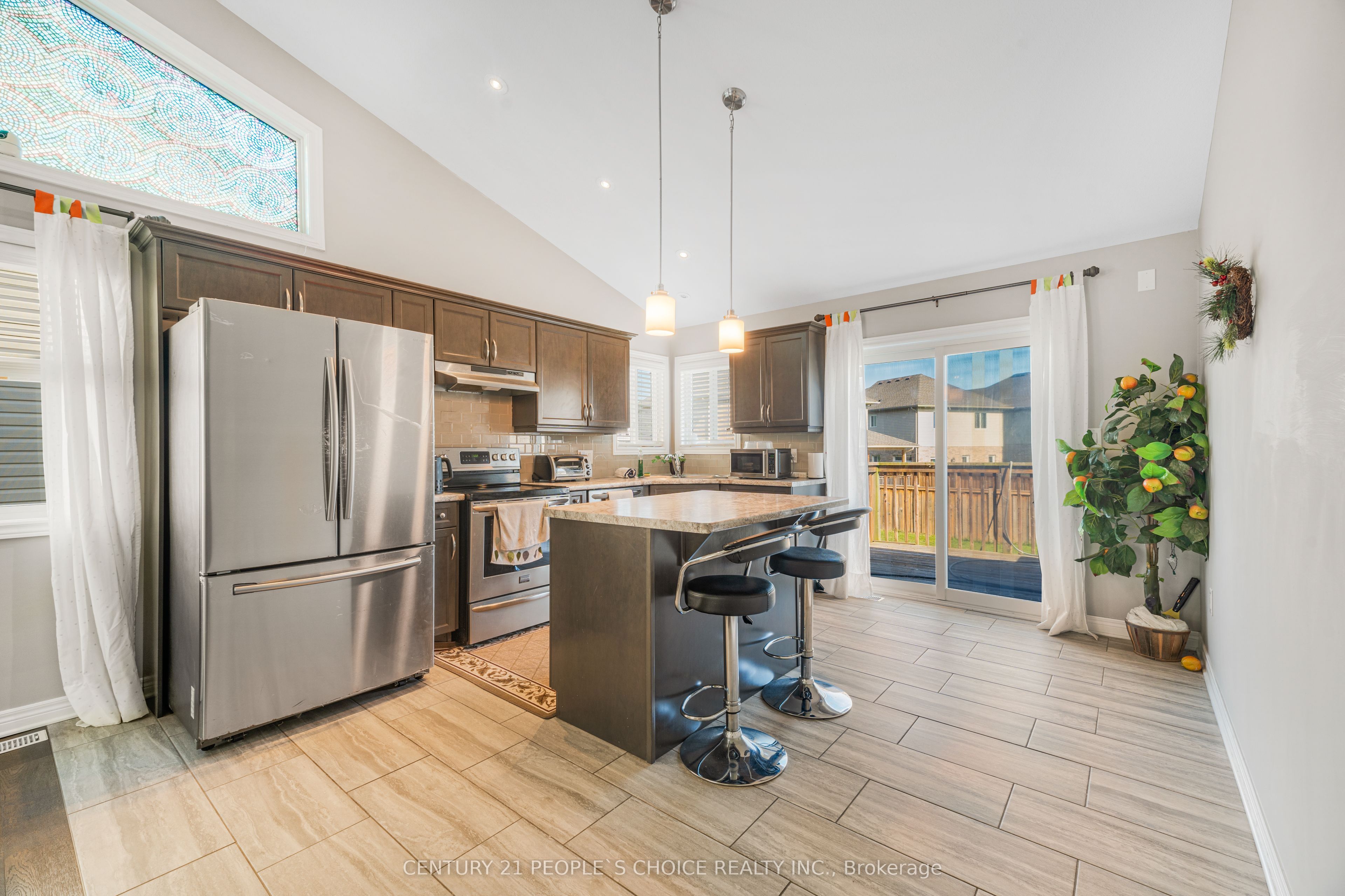 6534 Sam Iorfida Drive Property Photo 10
