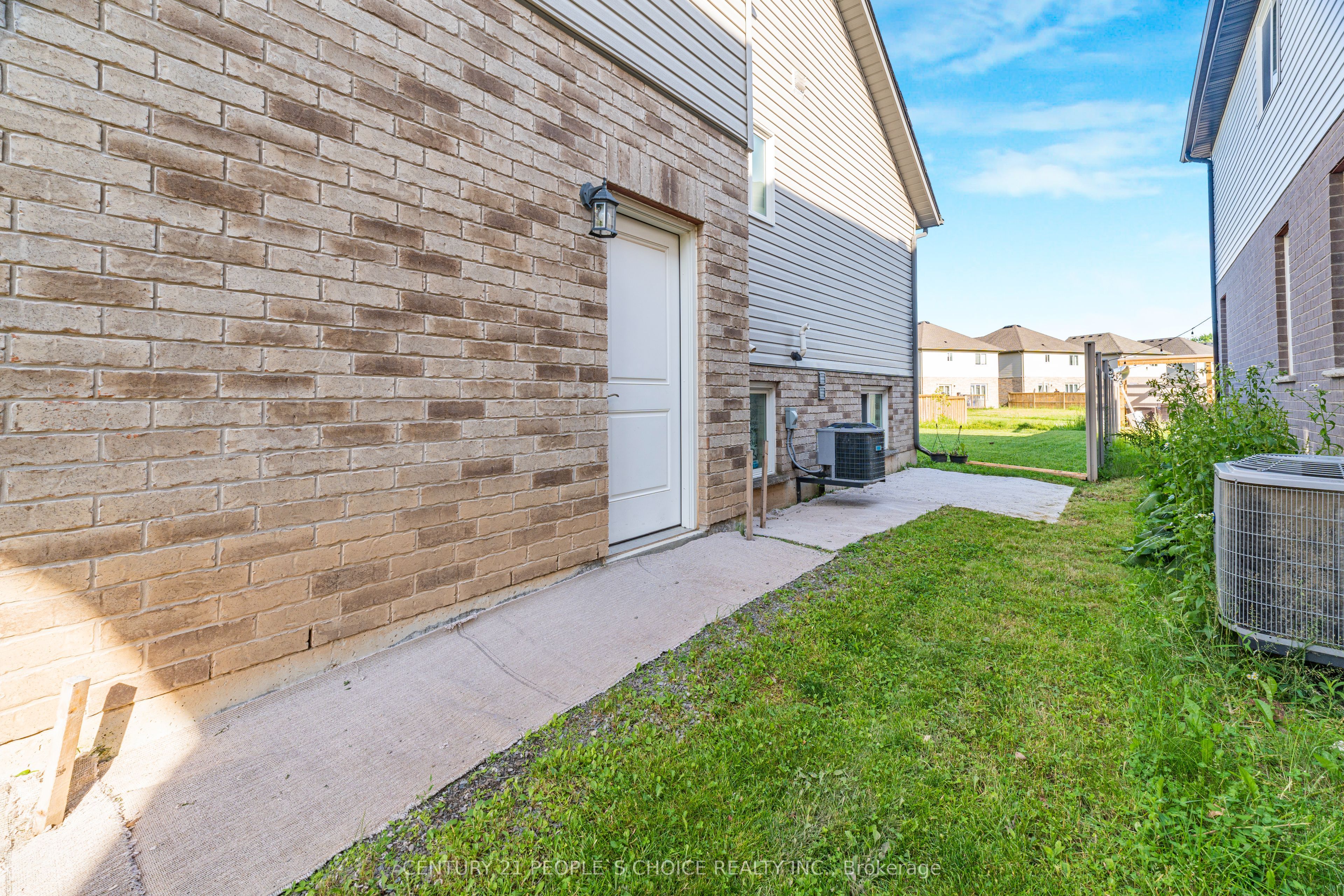 6534 Sam Iorfida Drive Property Photo 32