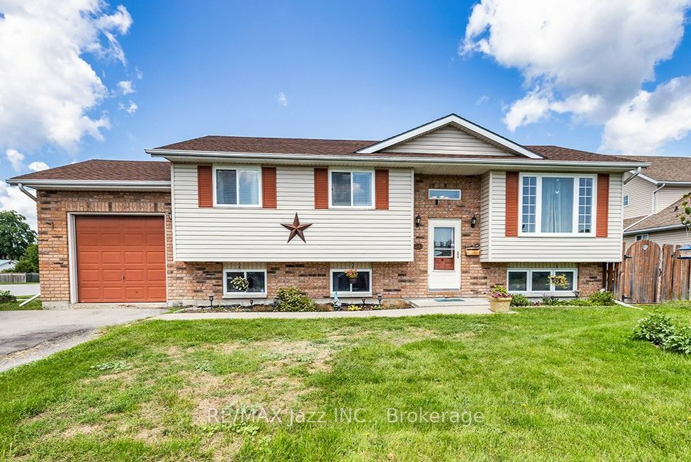 24 Glenn Drive Property Photo 1