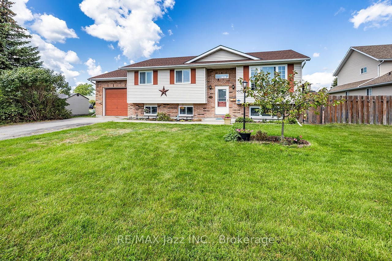 24 Glenn Drive Property Photo 2