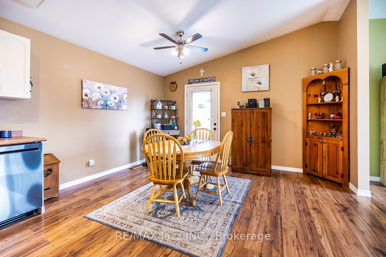 24 Glenn Drive Property Photo 8